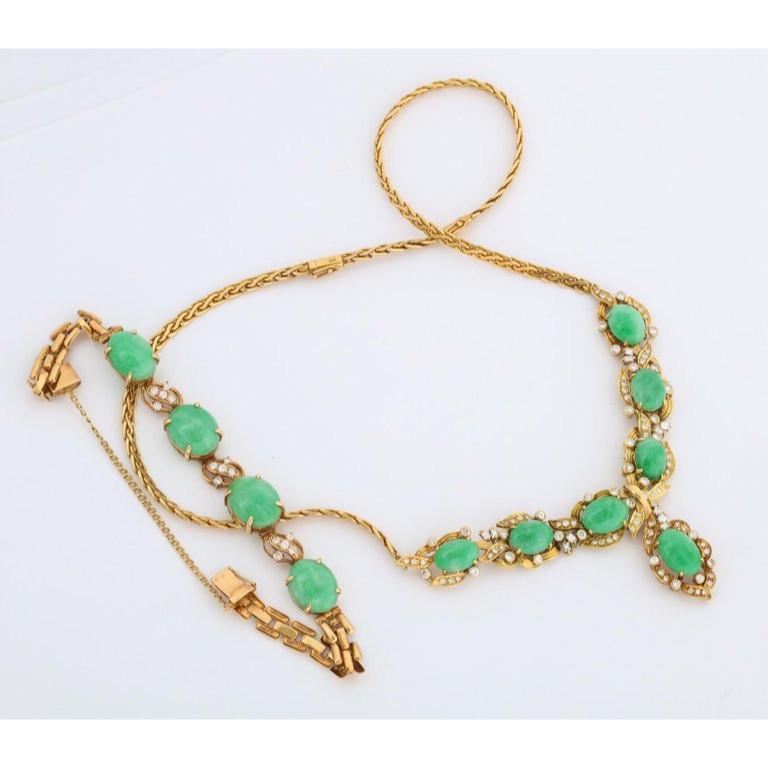 Women's 18 Karat Gold, Diamonds and Chinese Jade Necklace and Bracelet Set
