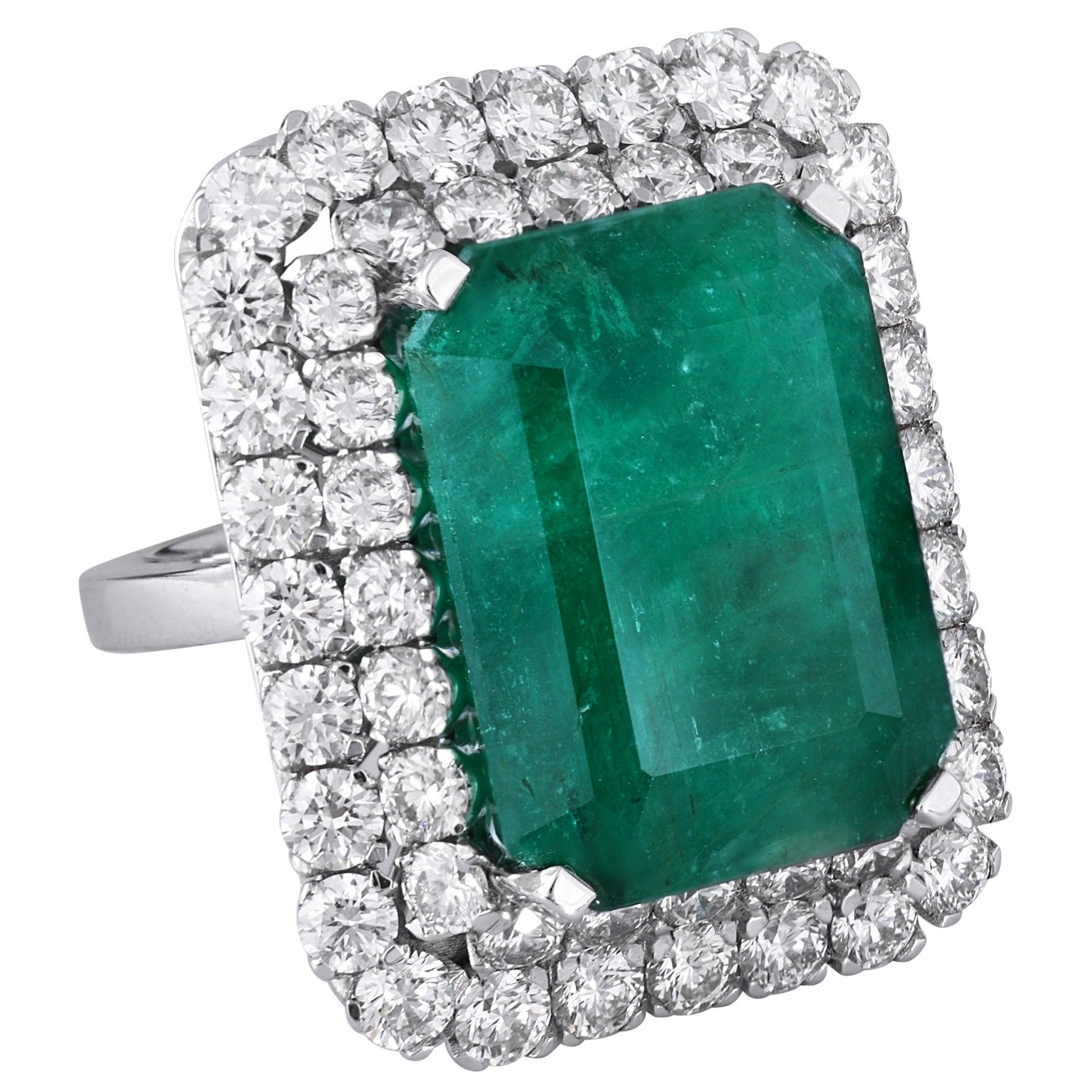 Zambian Emerald 18k White Gold White Diamond Cocktail Ring