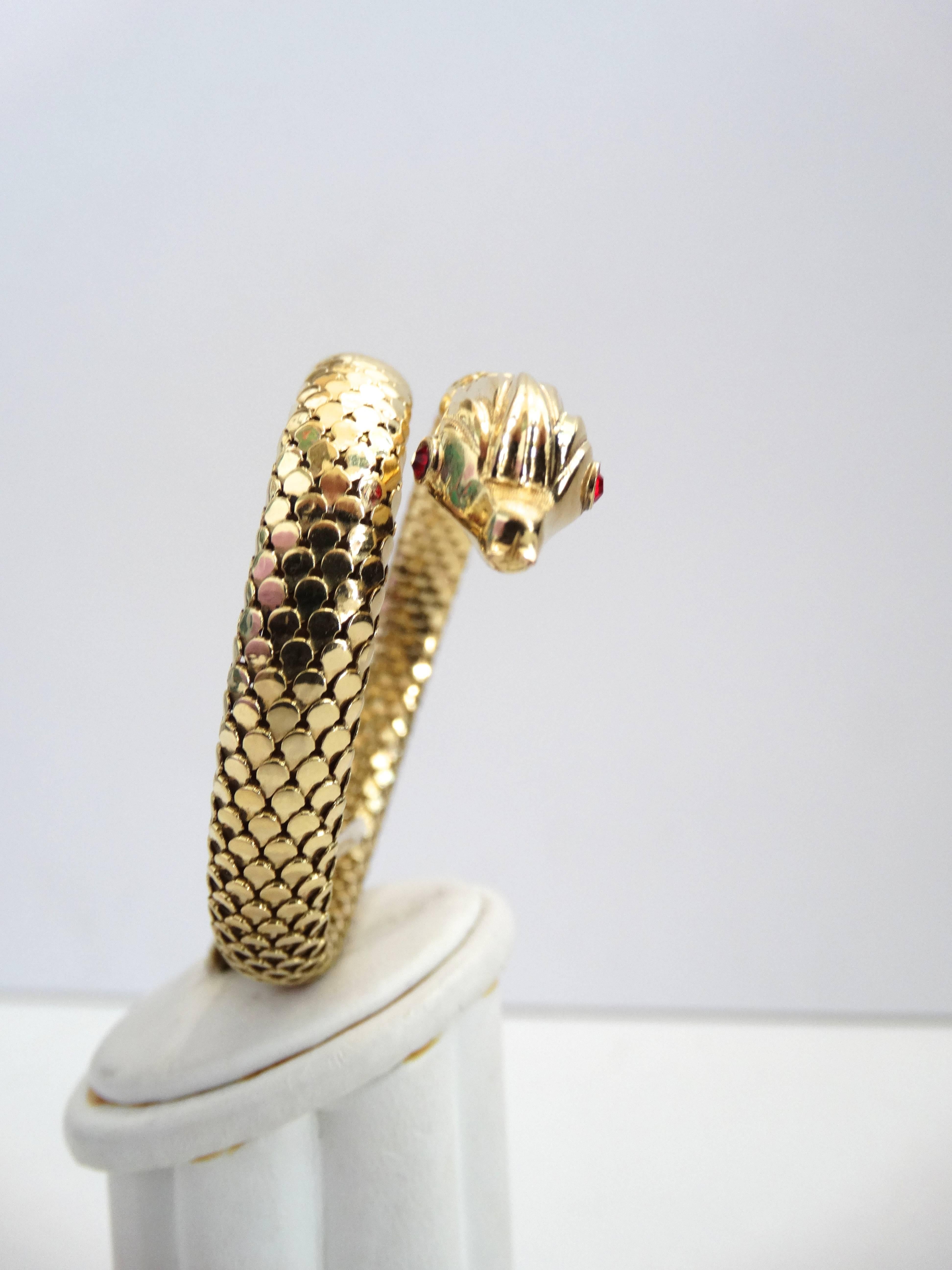 18 Karat Gold Double Headed Serpent Wrap-Around Bracelet For Sale 1