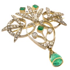 18 Karat Gold Early 20th Century Emeralds Diamonds Brooch