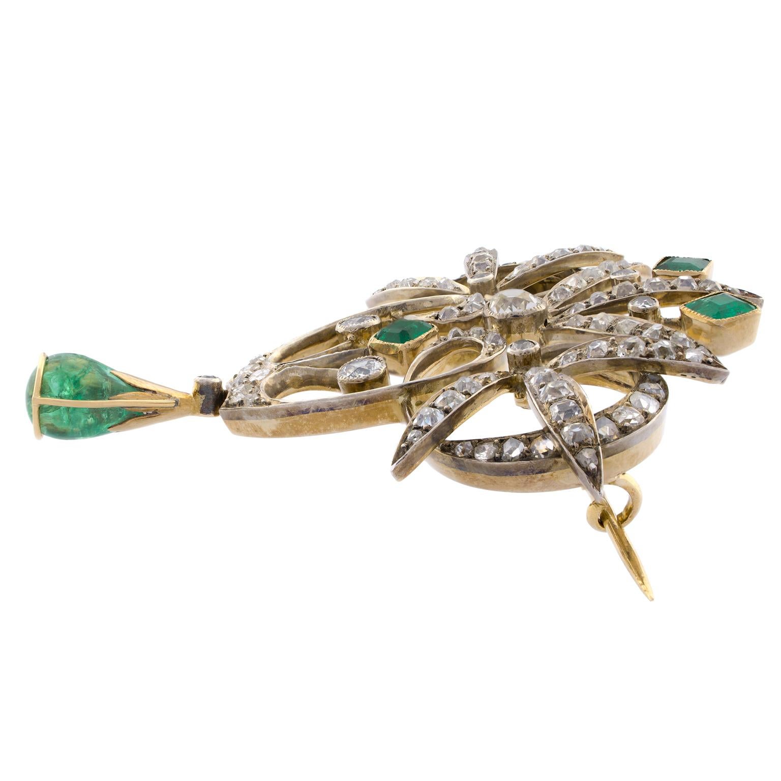 18 Karat Gold Early 20th Century Emeralds Diamonds Brooch In Good Condition For Sale In Madrid, ES