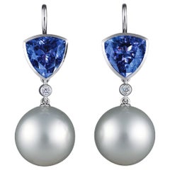 18 Karat Gold Earrings with 11.48 Carat Tanzanite and White South Sea Pearls