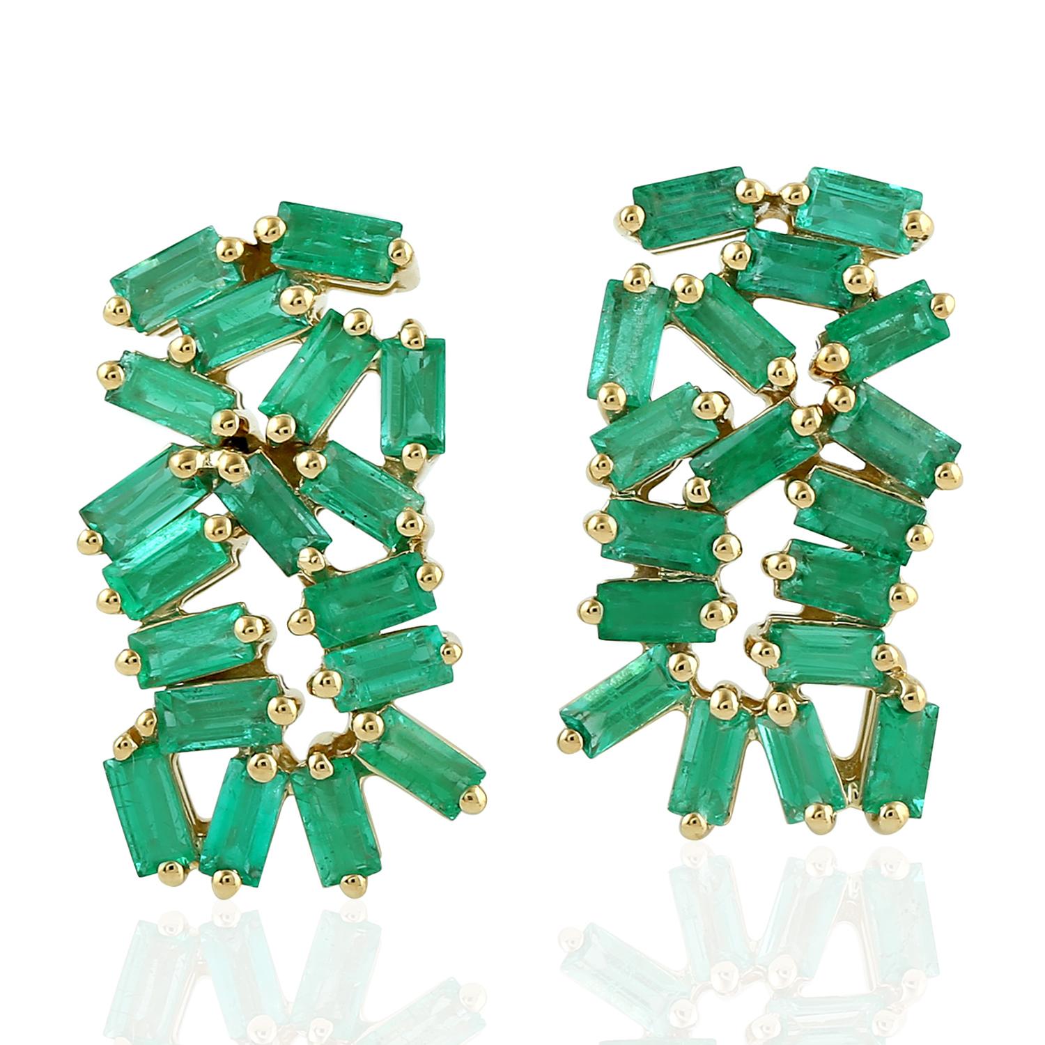 Baguette Cut 18 Karat Gold Emerald Baguette Stud Earrings For Sale