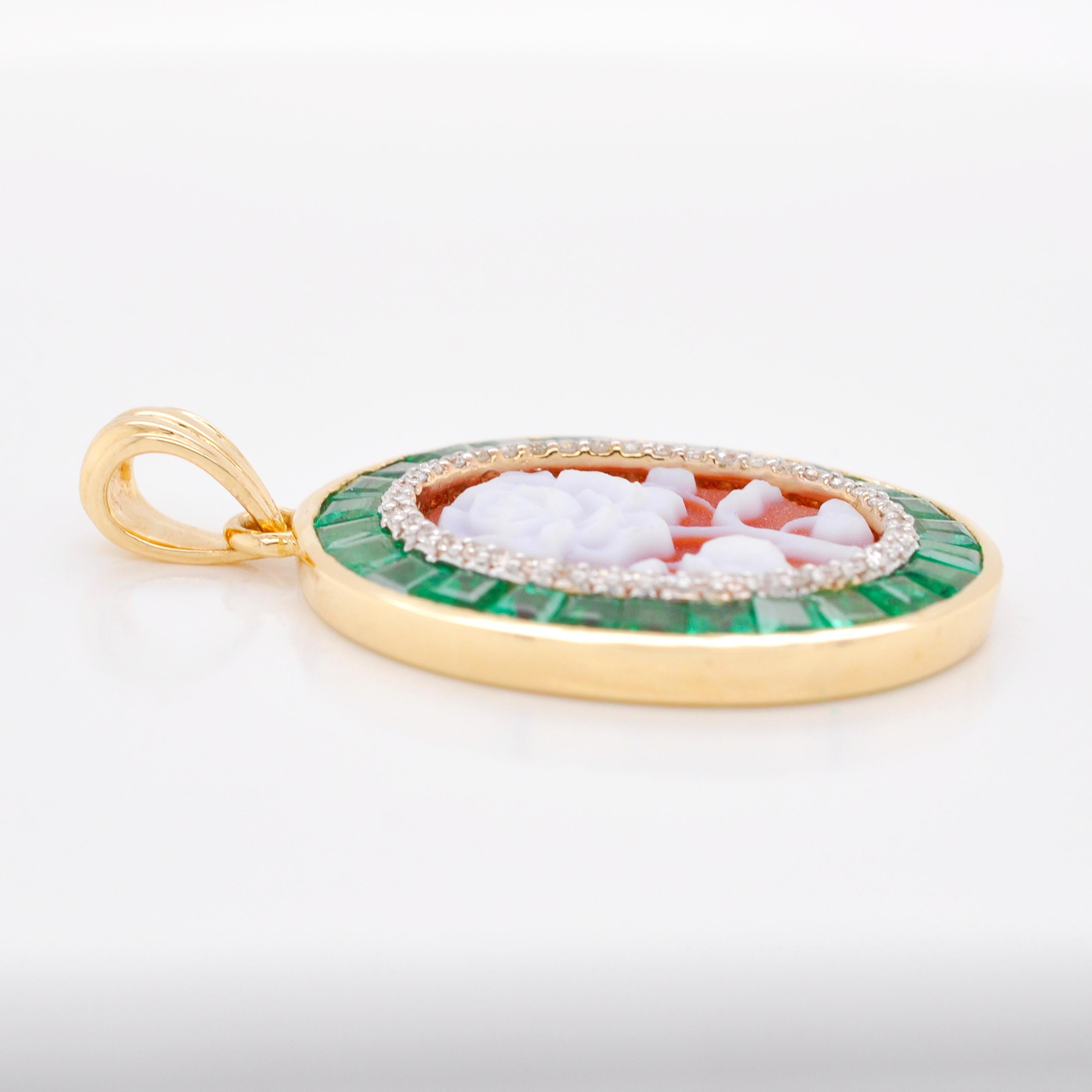 18 Karat Gold Emerald Agate Valentine Rose Cameo Diamond Pendant Necklace For Sale 2