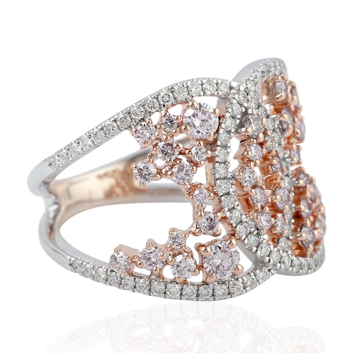 For Sale:  18 Karat Gold Engagement Diamond Ring 3