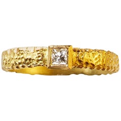 18 Karat Gold Engagement Ring with Top Wesselton VVS Diamond