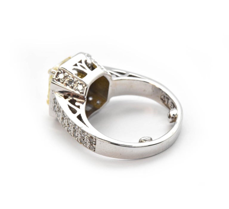 18 Karat Gold Fancy Light Yellow 2.14 Carat Cushion Cut ...