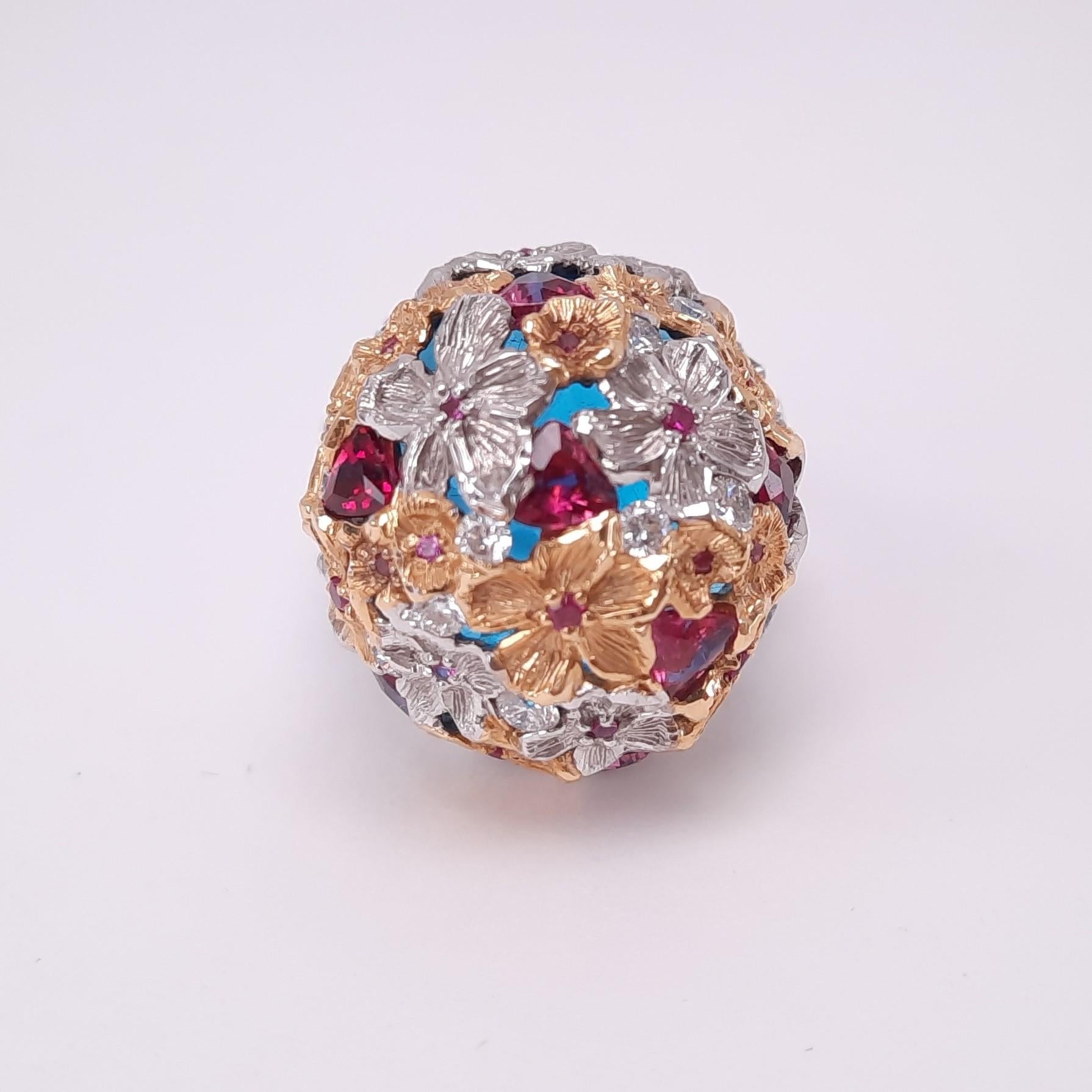 Contemporary 18 Karat Gold Fancy Sapphire Handmade Cocktail Ring For Sale