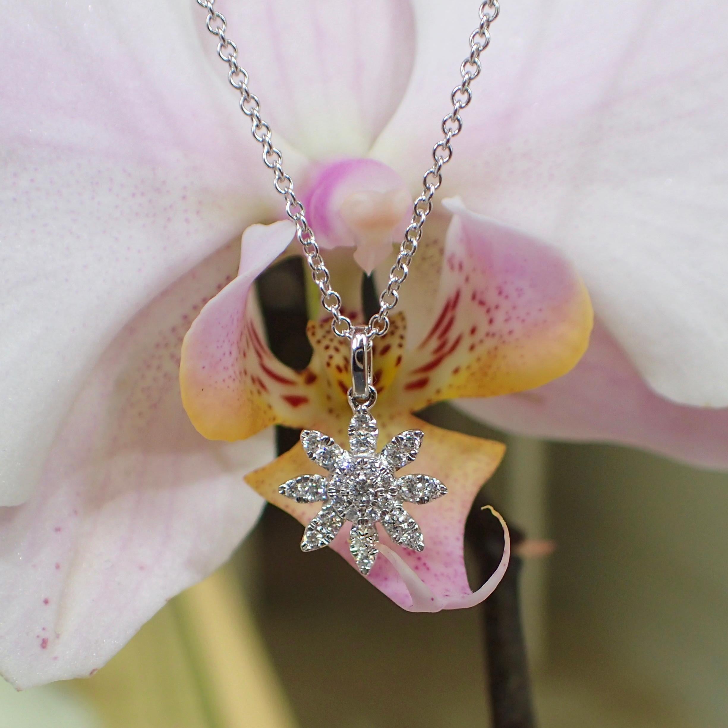 Contemporary 18 Karat Gold Flower Pendant with 0.24 Carat of Diamond Hangs from a Chain