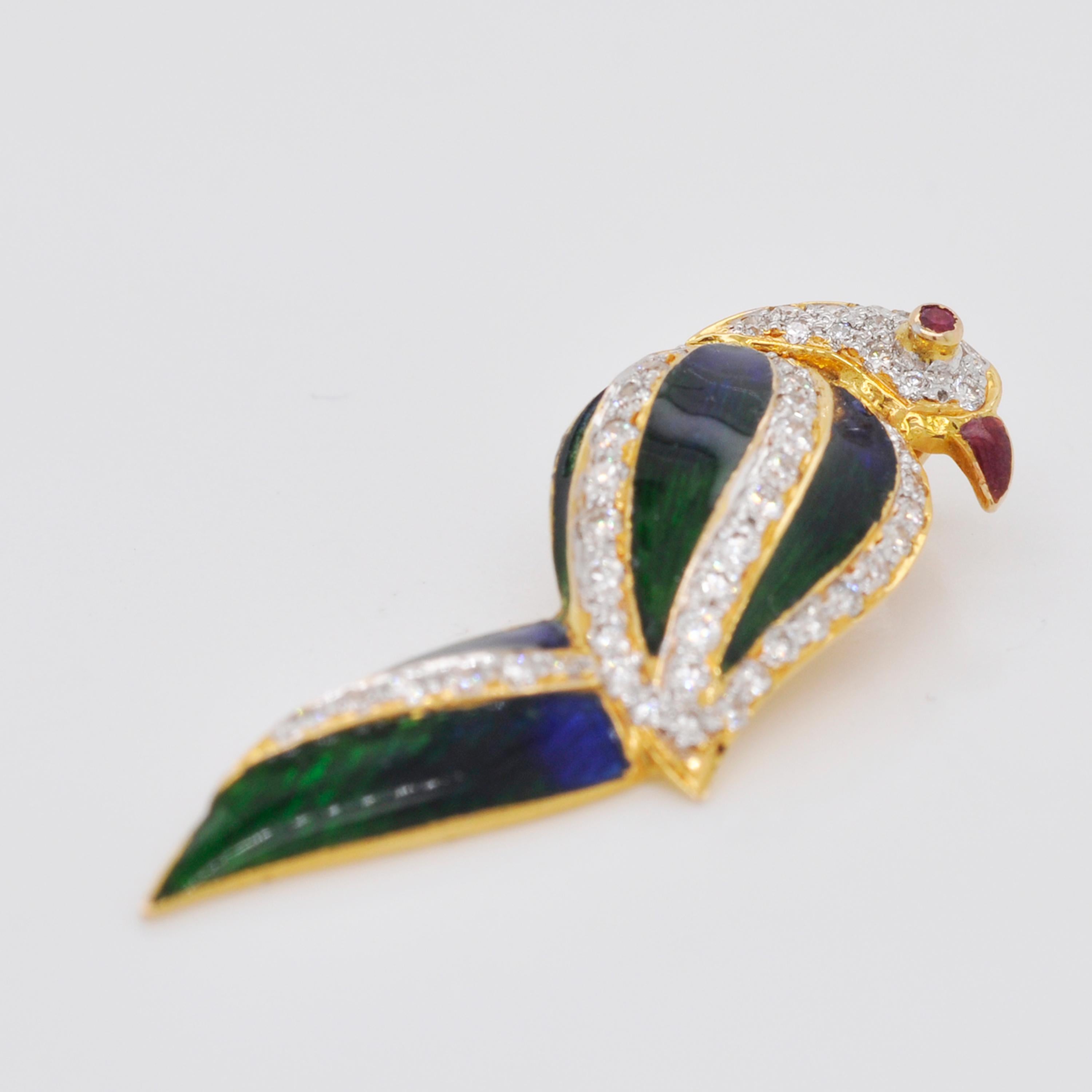 Round Cut 18 Karat Gold French Enamel Diamond Parrot Pendant Necklace For Sale