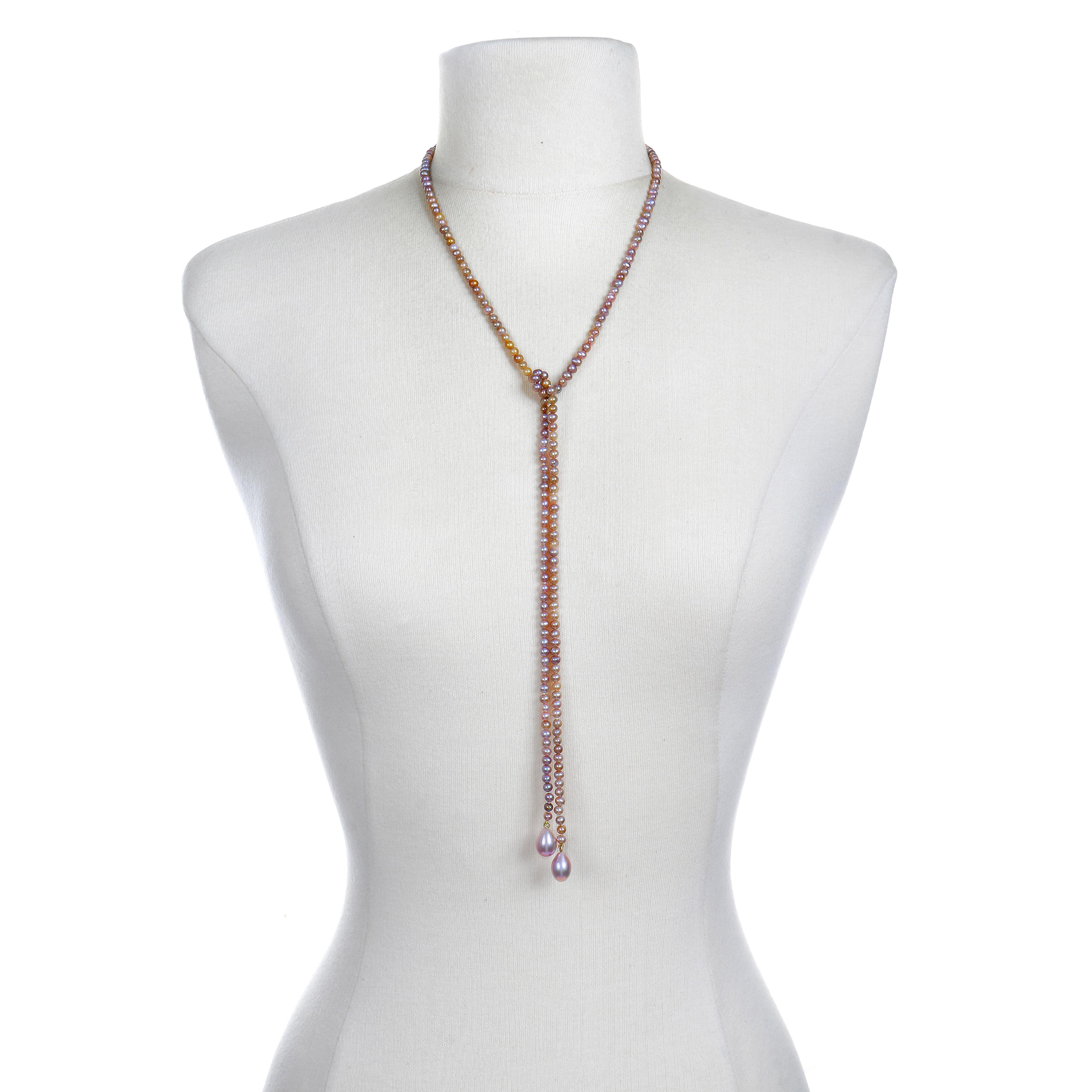 Collier Lariat en perles d'eau douce en or et bronze 18k

Le lariat en perles d'eau douce Gold Bronze de Faye offre une multitude de possibilités : il peut être porté comme un collier, un tour de cou, un lariat asymétrique ou un laryngophone. 