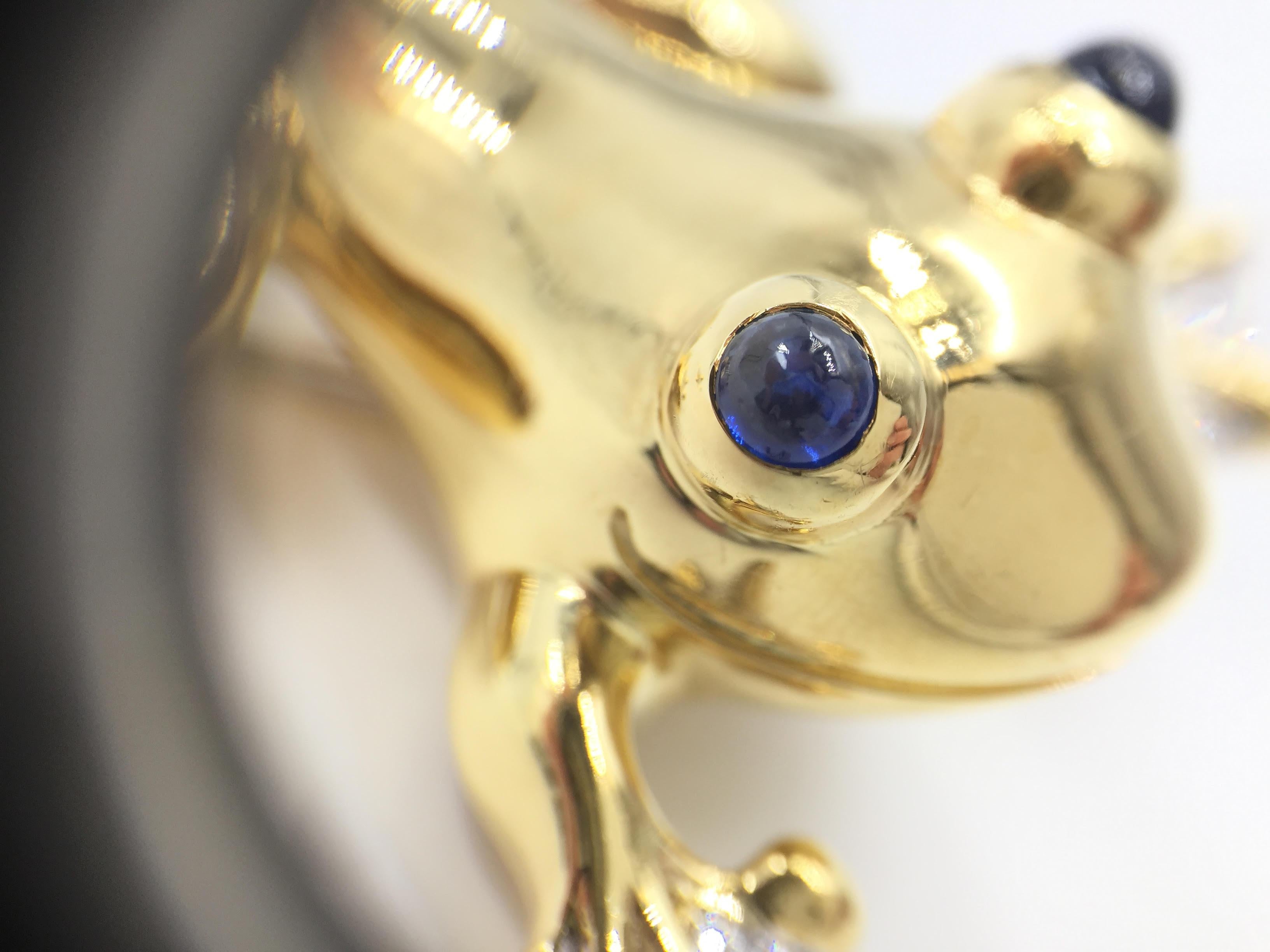 18 Karat Gold Frog Brooch with Diamonds and Blue Sapphires 5