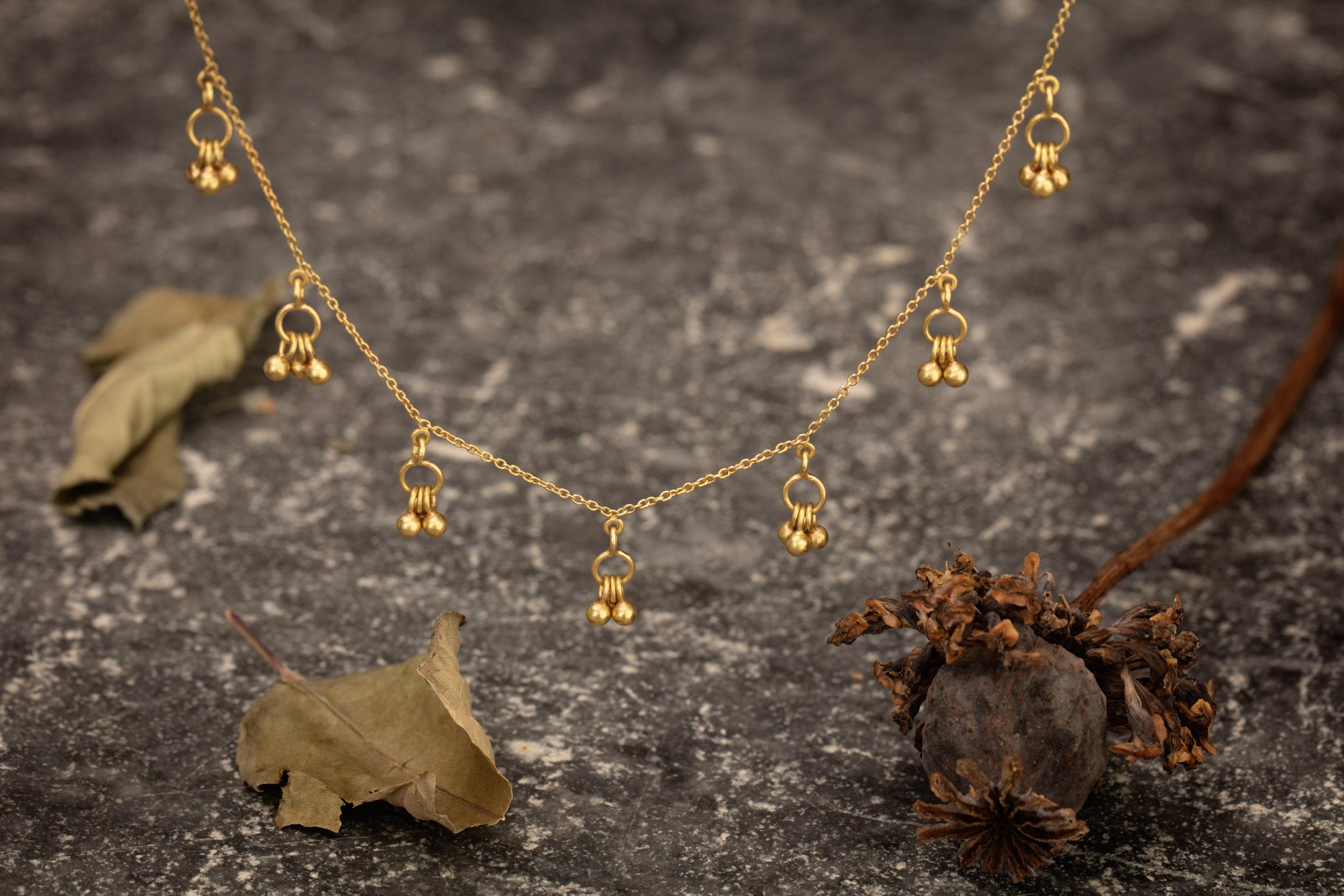gold hanging chain