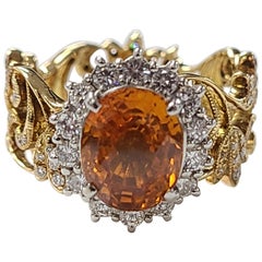 18 Karat Gold Golden Sapphire with Diamonds