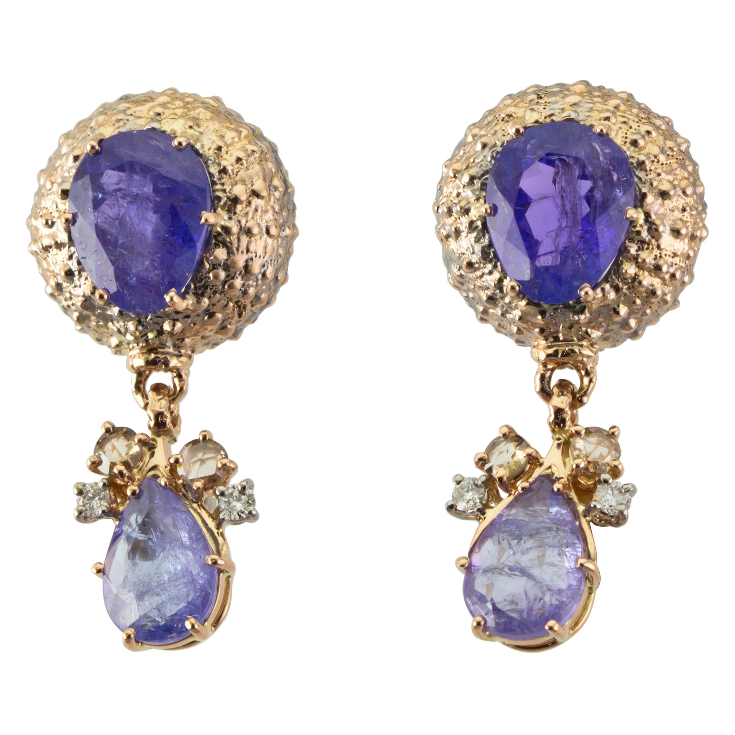 18 Karat Gold Gr. 13.55, Tanzanite Carat 11.92, Diamonds Carat 0.44, Earrings For Sale