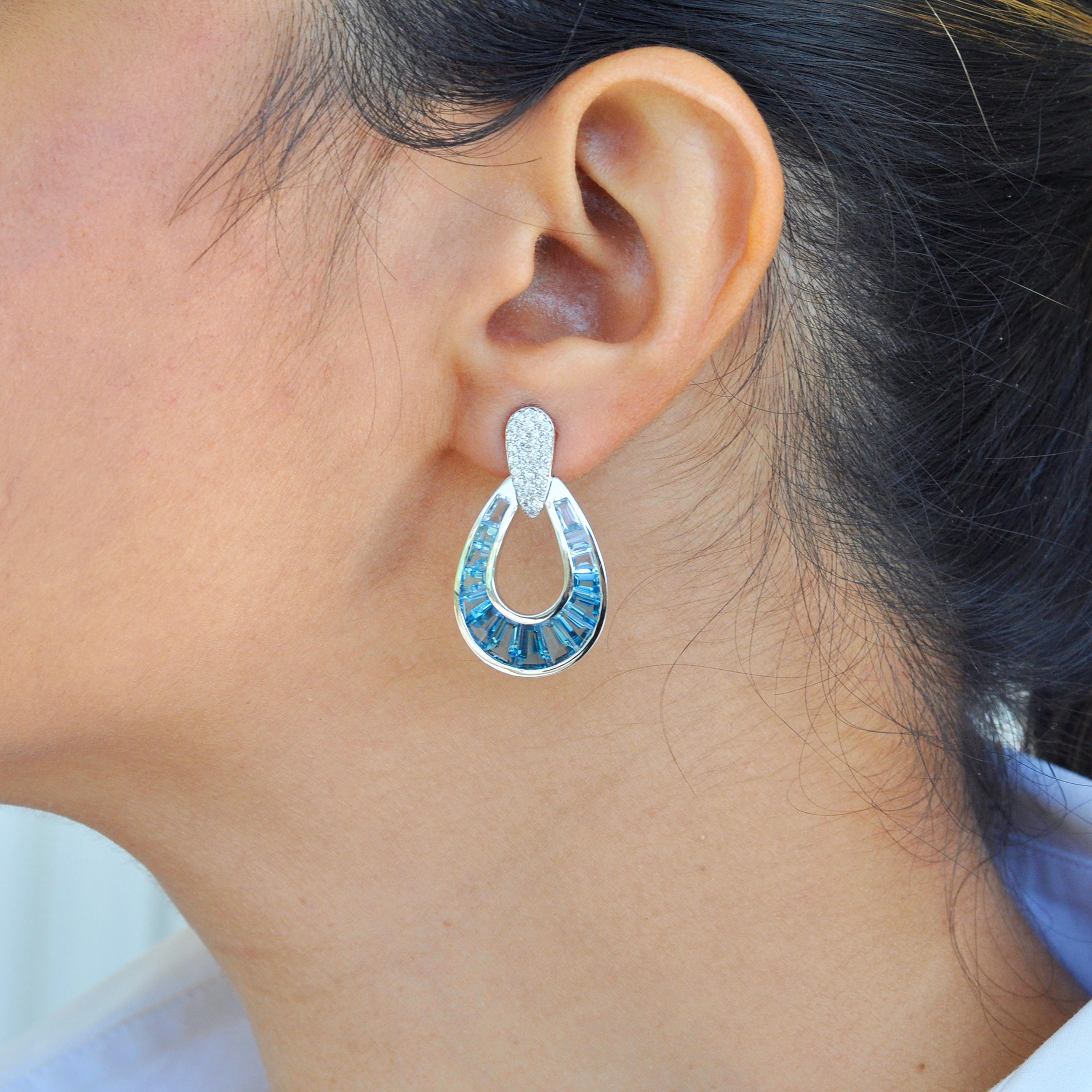 18 Karat Gold Gradient Blue Topaz Baguette Diamond Dangle Drop Earrings For Sale 3