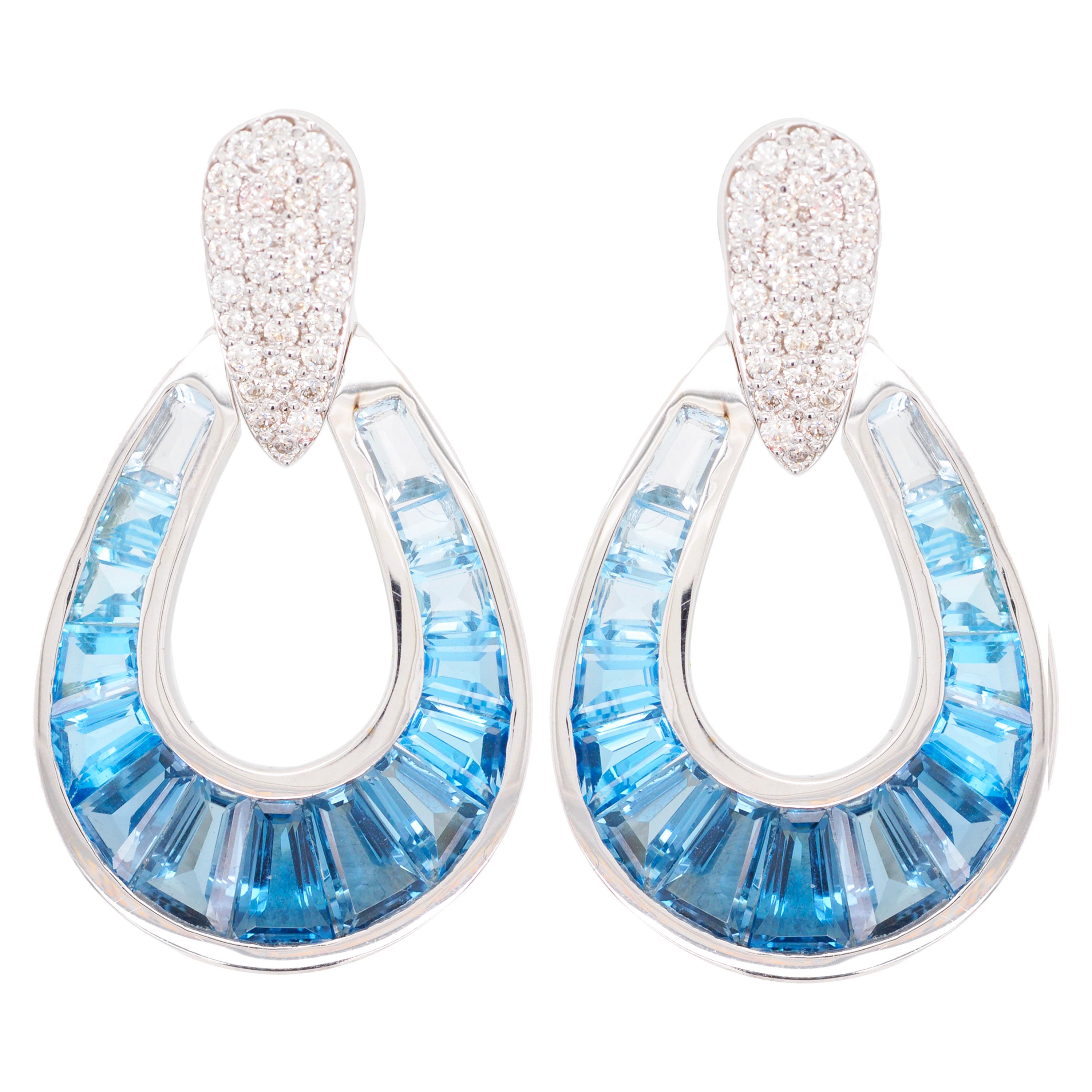 18 Karat Gold Gradient Blue Topas Baguette-Diamant-Tropfen-Ohrringe im Angebot 3