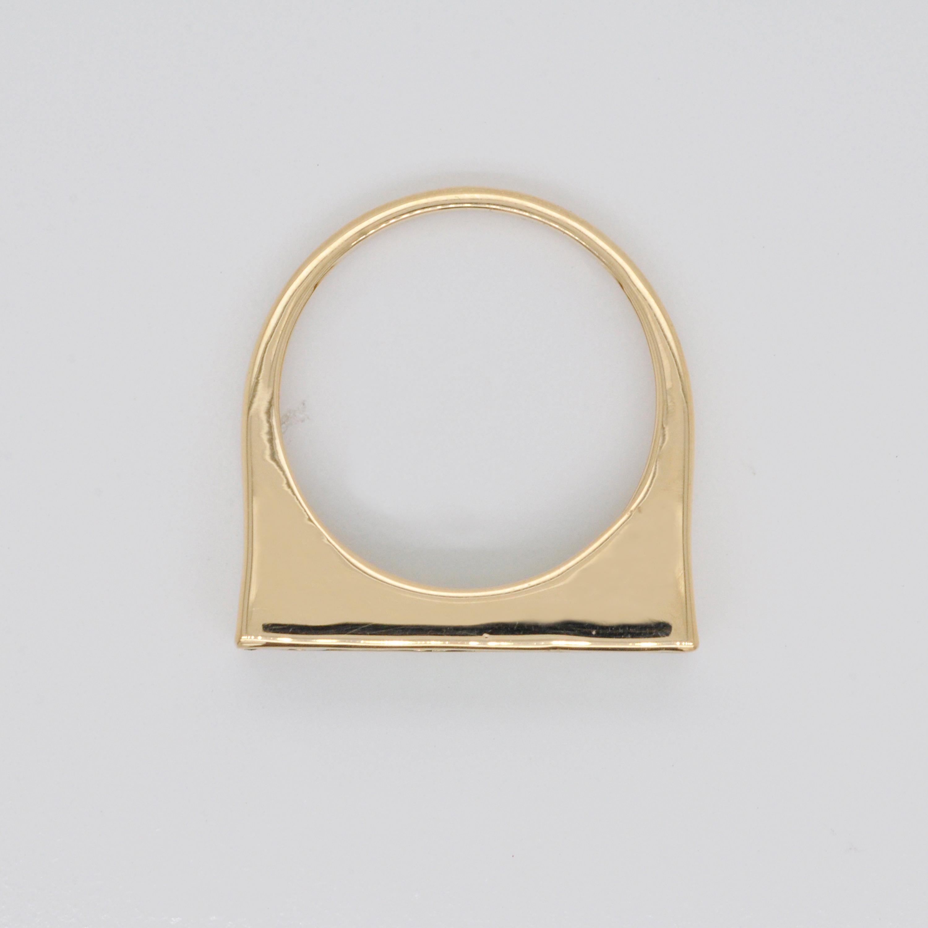 For Sale:  18 Karat Gold Gradient Channel Set Tsavorite Baguette Linear Bar Ring 5