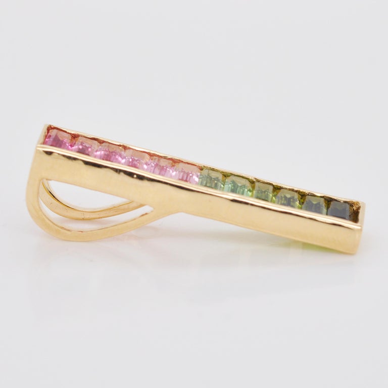 Curved Bar Necklace - A Silver Circle