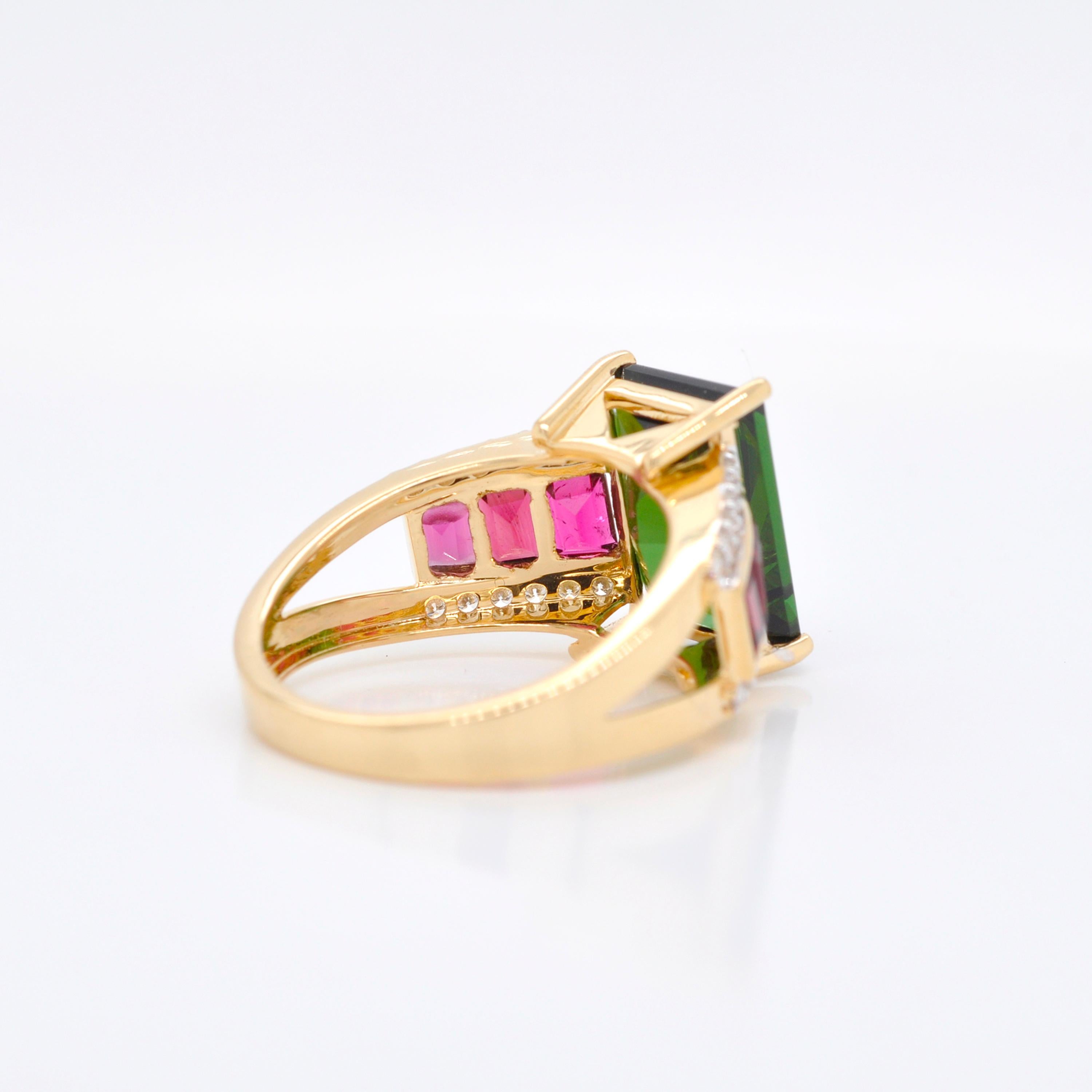18 Karat Gold Green Tourmaline Rubellite Pink Tourmaline Baguette Diamond Ring 2