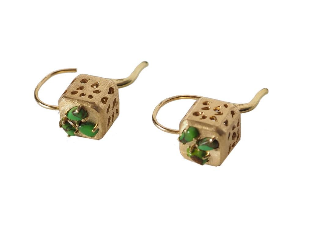 very nice 18 k gold rare green turquoise drops  earrings.