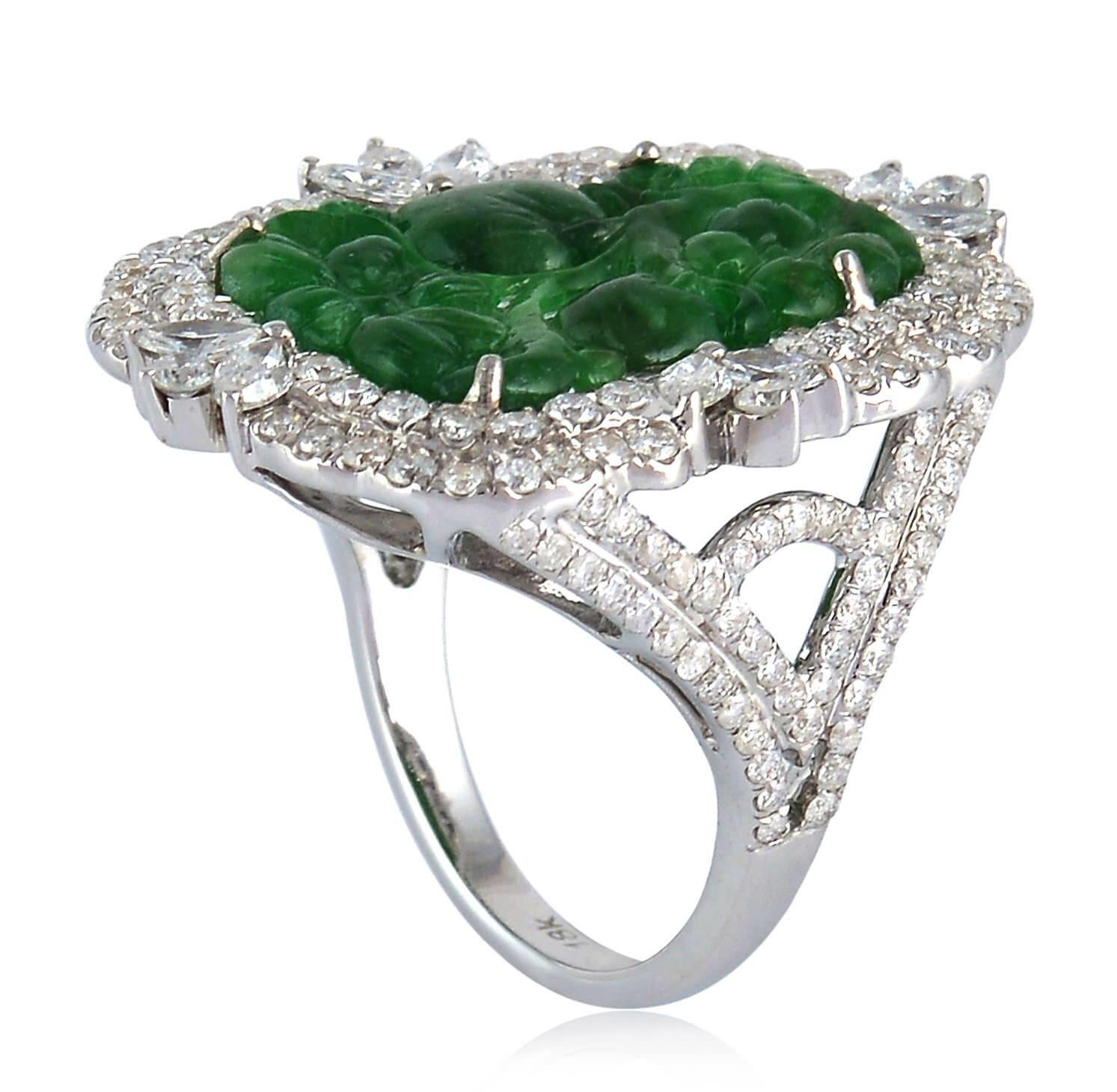 Modern Carved Jade Diamond 18 Karat Gold Ring For Sale