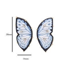 Orecchini in oro 14 carati con agata scolpita a mano, intaglio di farfalla e diamante