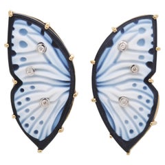 Pendientes de oro de 14 quilates con ágata tallada a mano y diamantes tallados en forma de mariposa