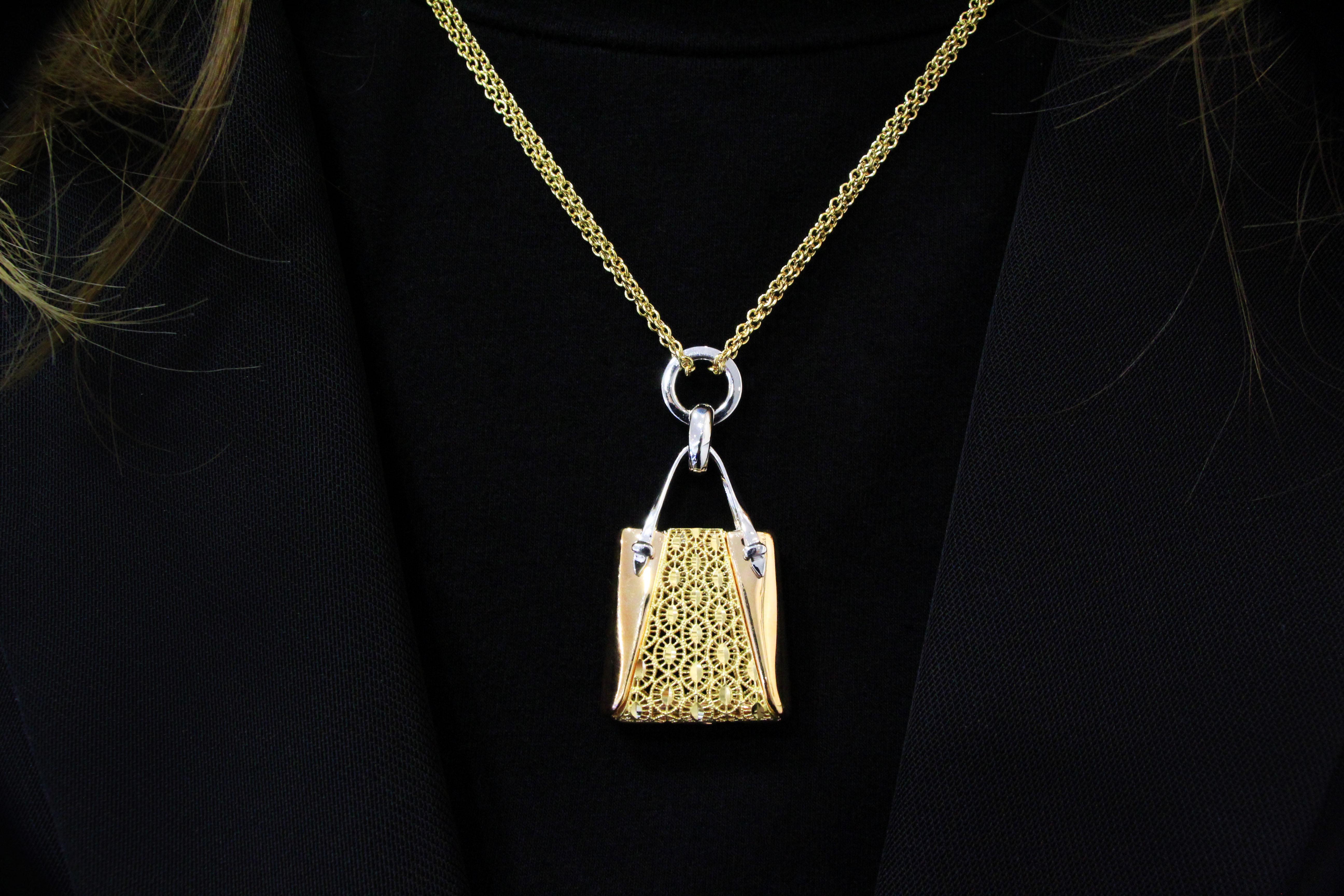 18 Karat Gold Handtasche Anhänger mit Halskette im Zustand „Neu“ im Angebot in Macau, MO