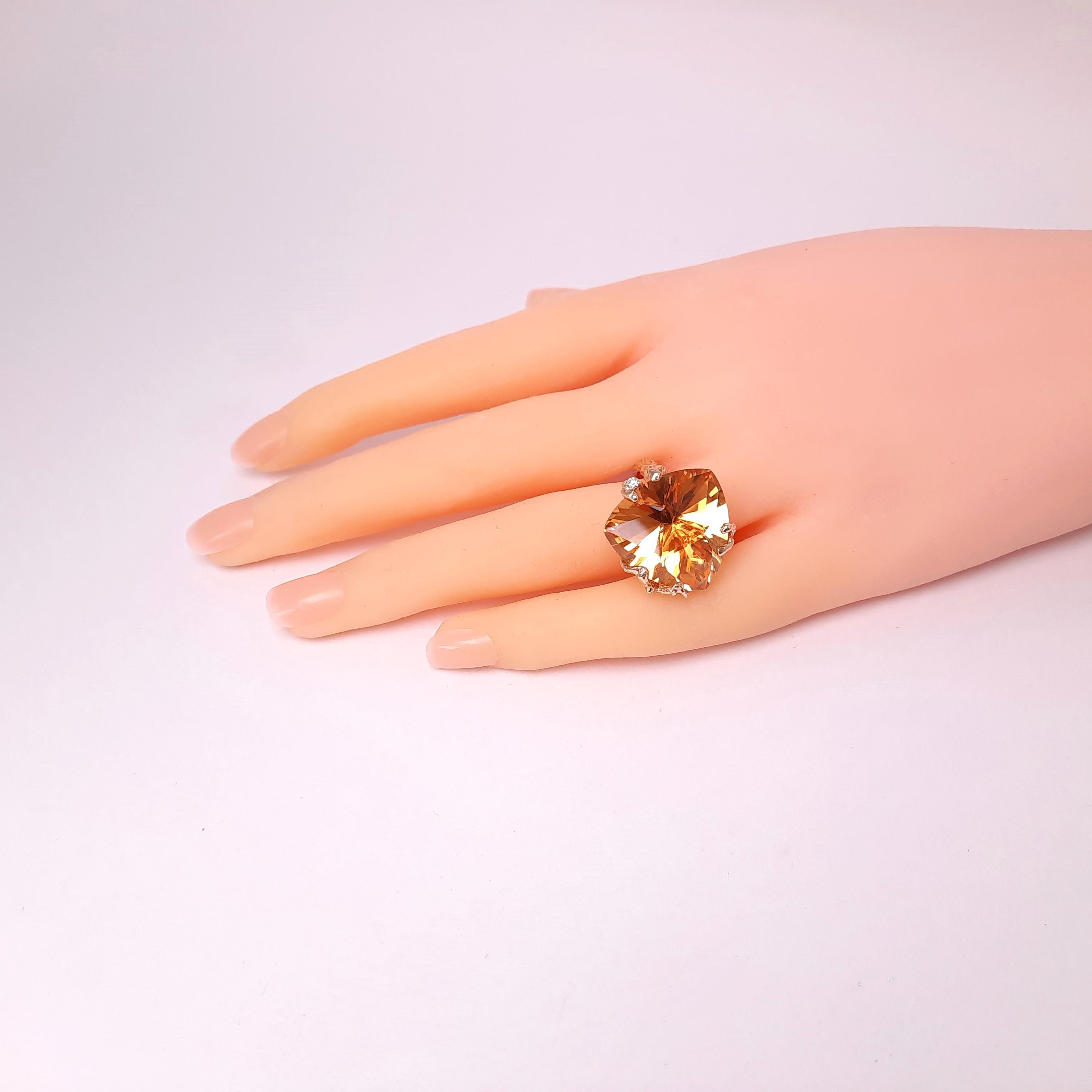 Women's 18 Karat Gold Handmade Citrine Ring For Sale