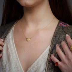 18 Karat Gold Handmade Sacred Heart Short Necklace
