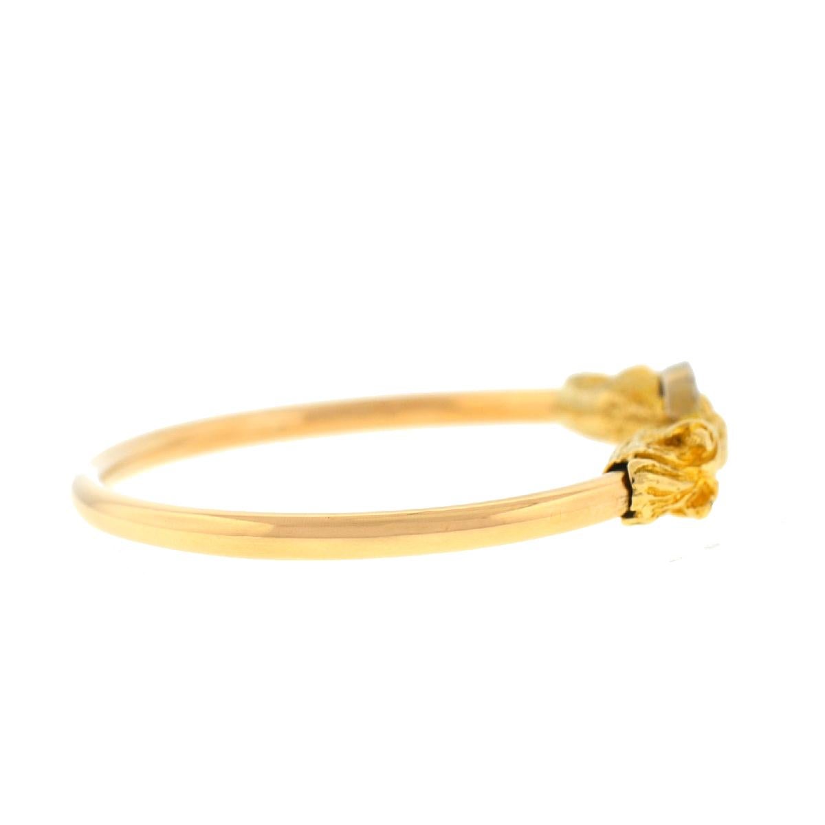 Company-N/A
Style-Horse Head Bangle Bracelet
Metal-18k Yellow Gold
Stones-Diamonds Approx. 0.08cts tw
Bracelet Weight-15.35 grams
Includes-House Head Bangle Bracelet Only
SKU-I-1249UME