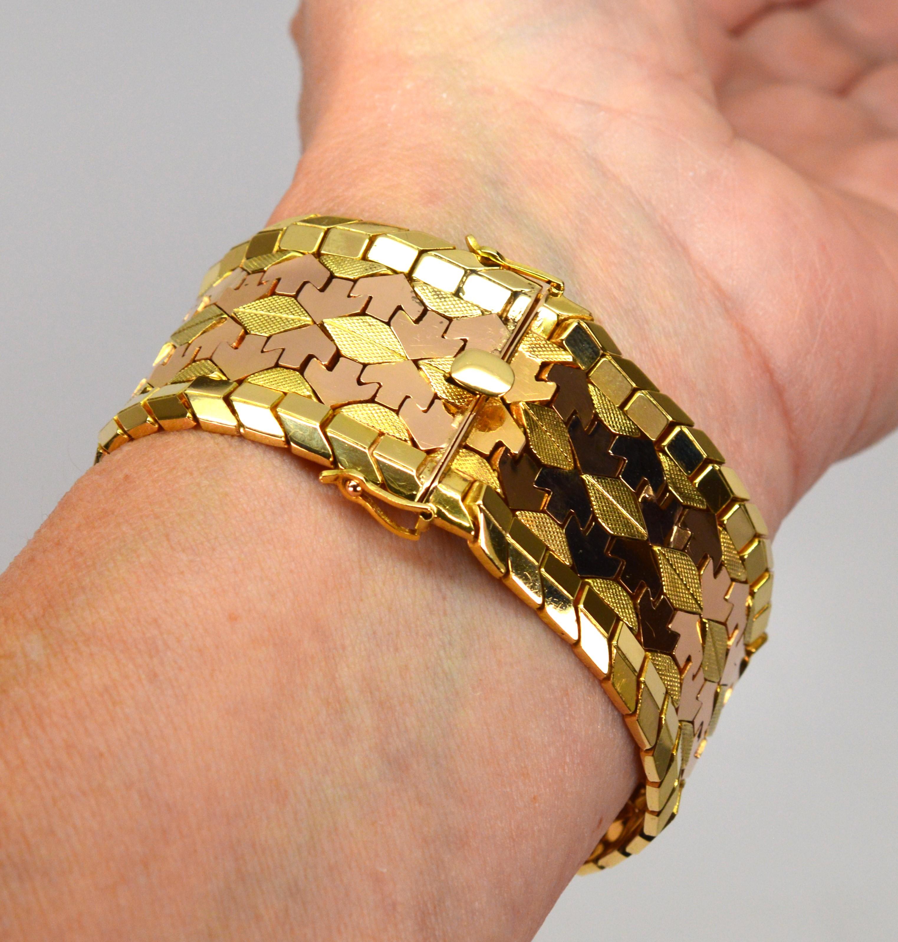 Bracciale a bracciale in oro 18 carati italiano degli anni '50 in vendita 3