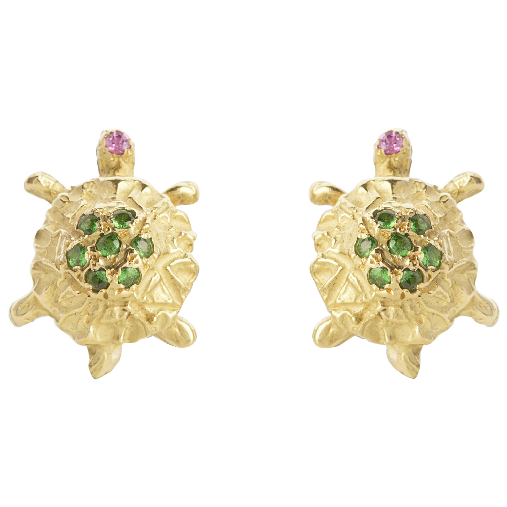 Clous d'oreilles en or 18 carats et tsavorite verte en forme de tortue, fabriquées à la main