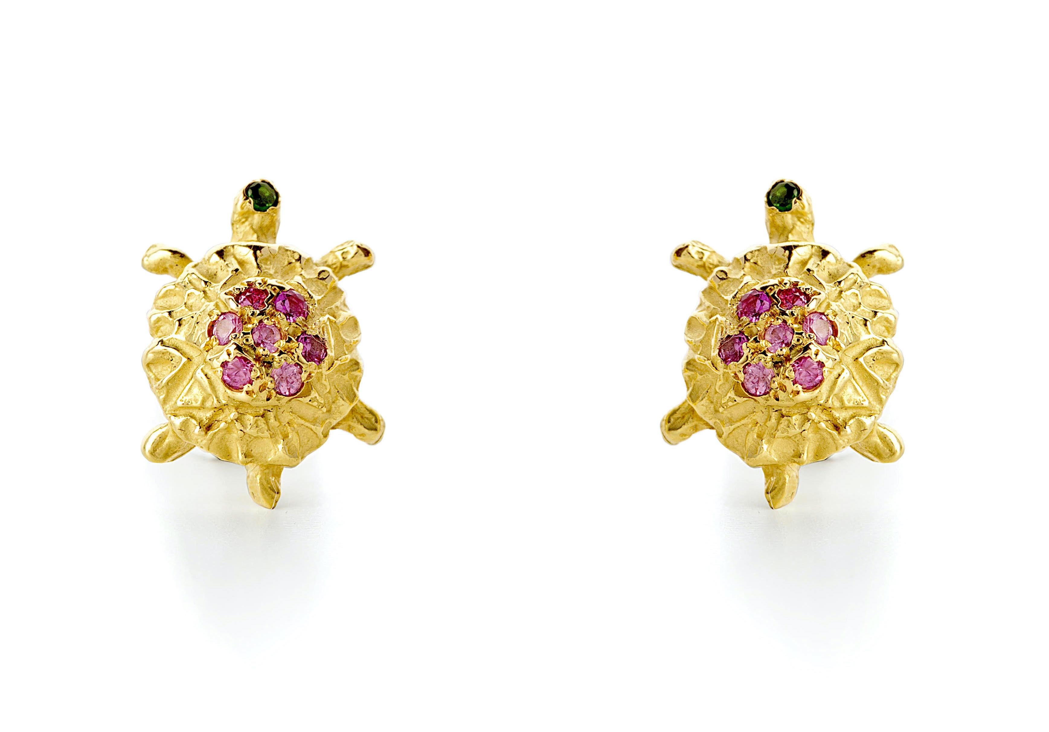 18 Karat Gold Karat Pink Tourmaline Little Turtle Handcrafted Stud Earrings For Sale 2