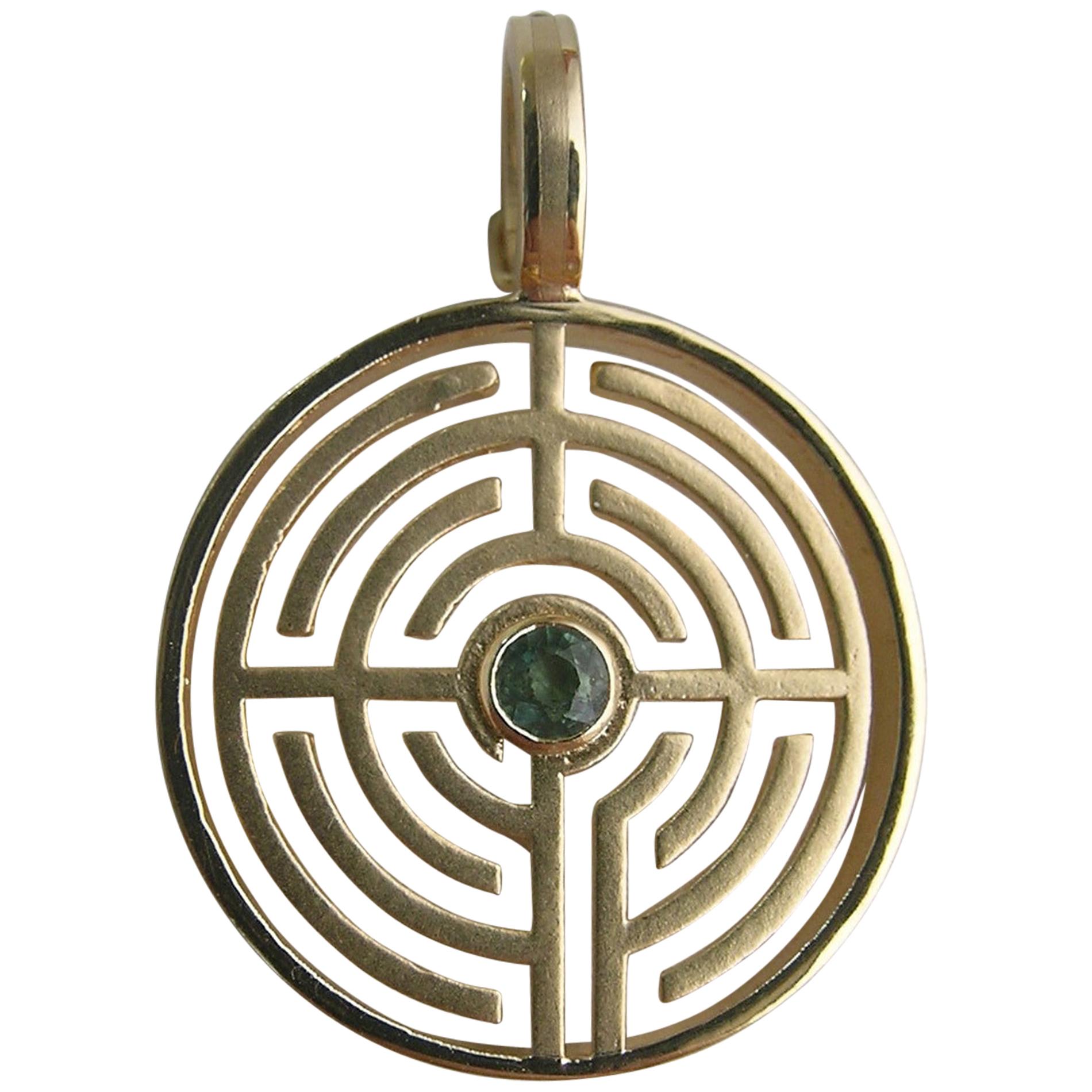 18 Karat Gold Small Labyrinth Pendant with Gemstone For Sale at 1stDibs