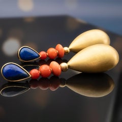 18-Karat Gold Lapis lazuli and Coral Drop Earrings