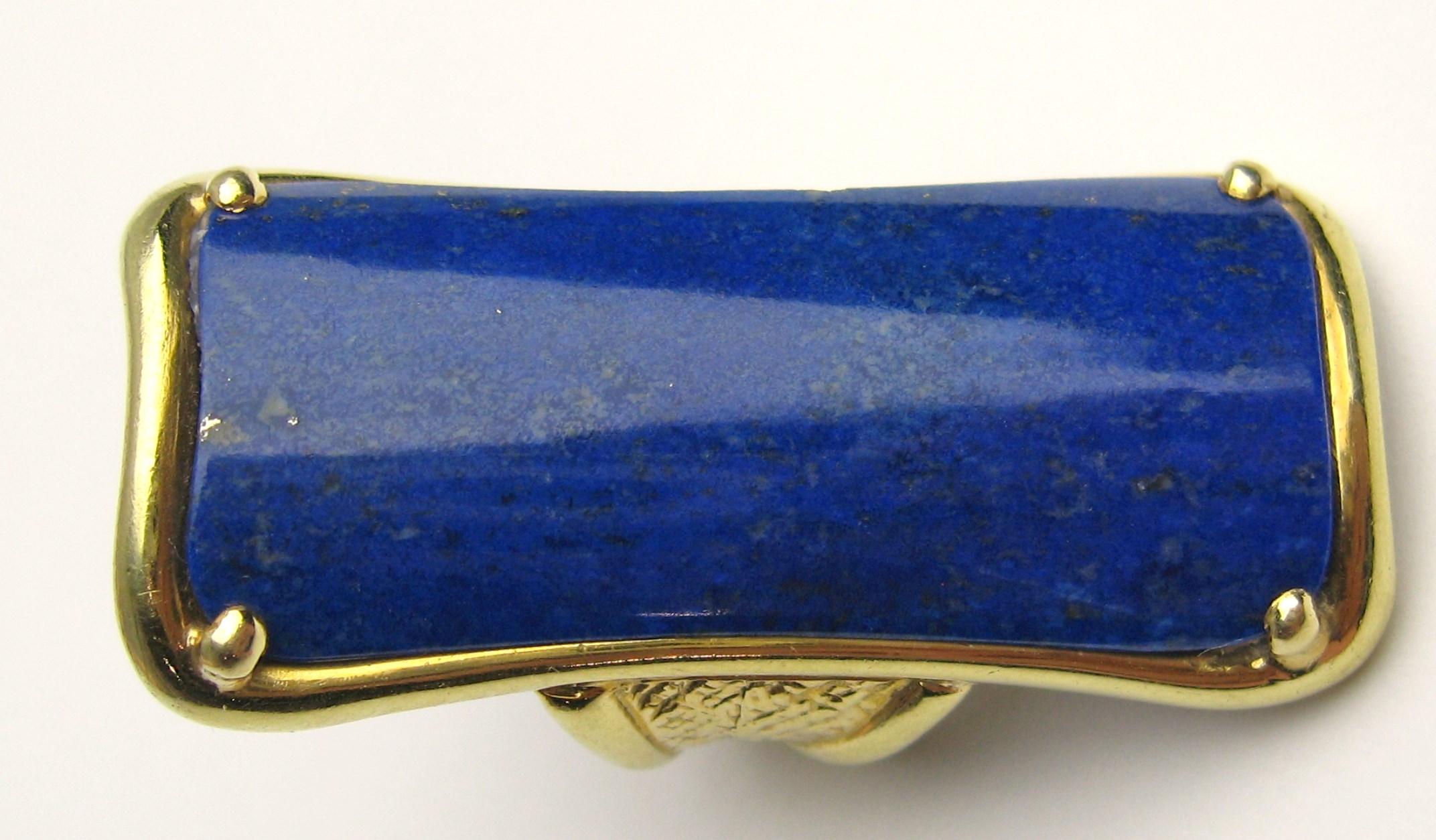 Women's or Men's 18 Karat Gold Lapis Lazuli Ring Modernist Rectangle  For Sale