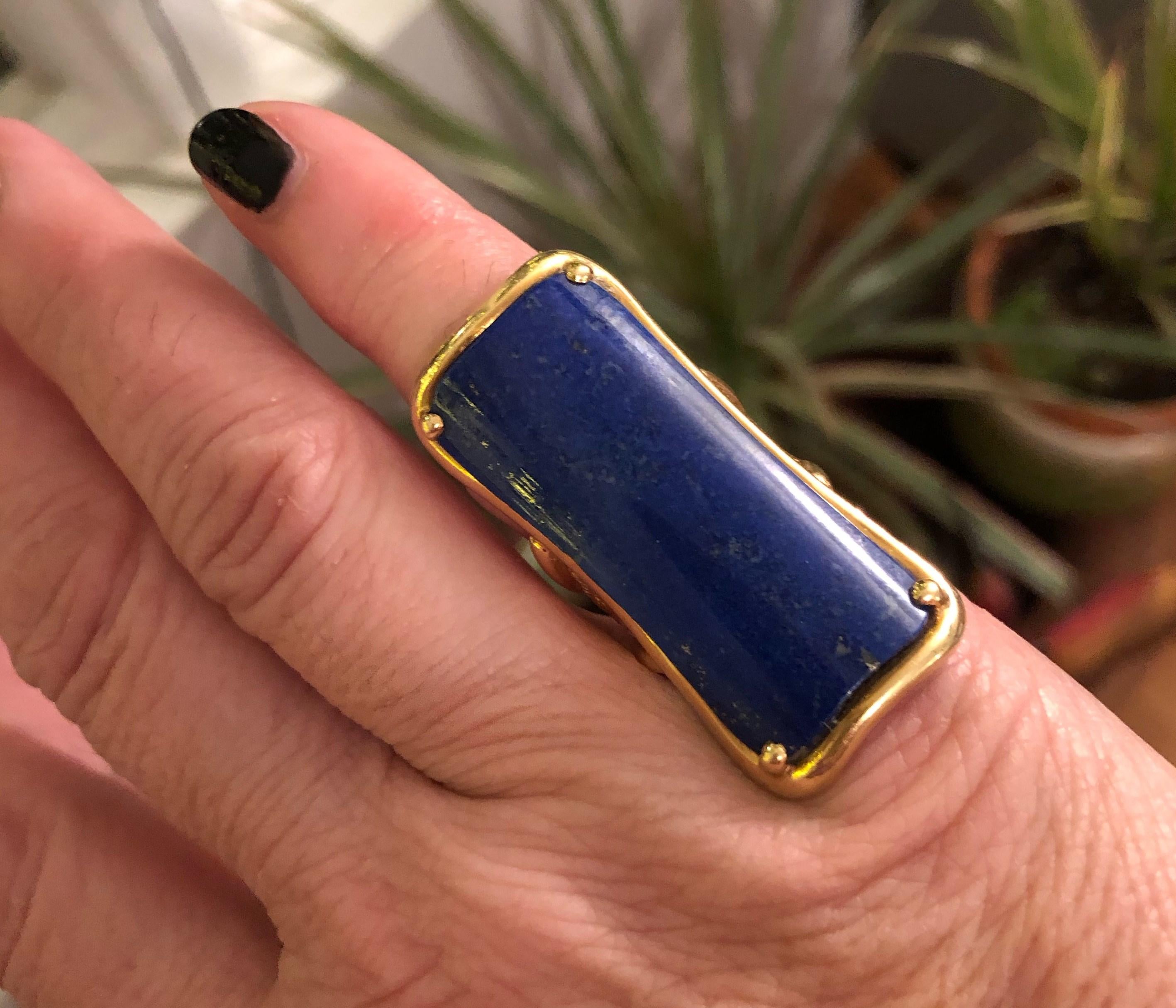 18 Karat Gold Lapis Lazuli Ring Modernist Rectangle  For Sale 1