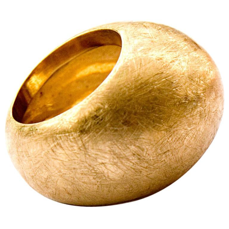 18 Karat Gold Large Bombe Ring