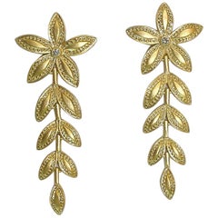 18 Karat Gold Leaf Pattern Earrings with Diamonds