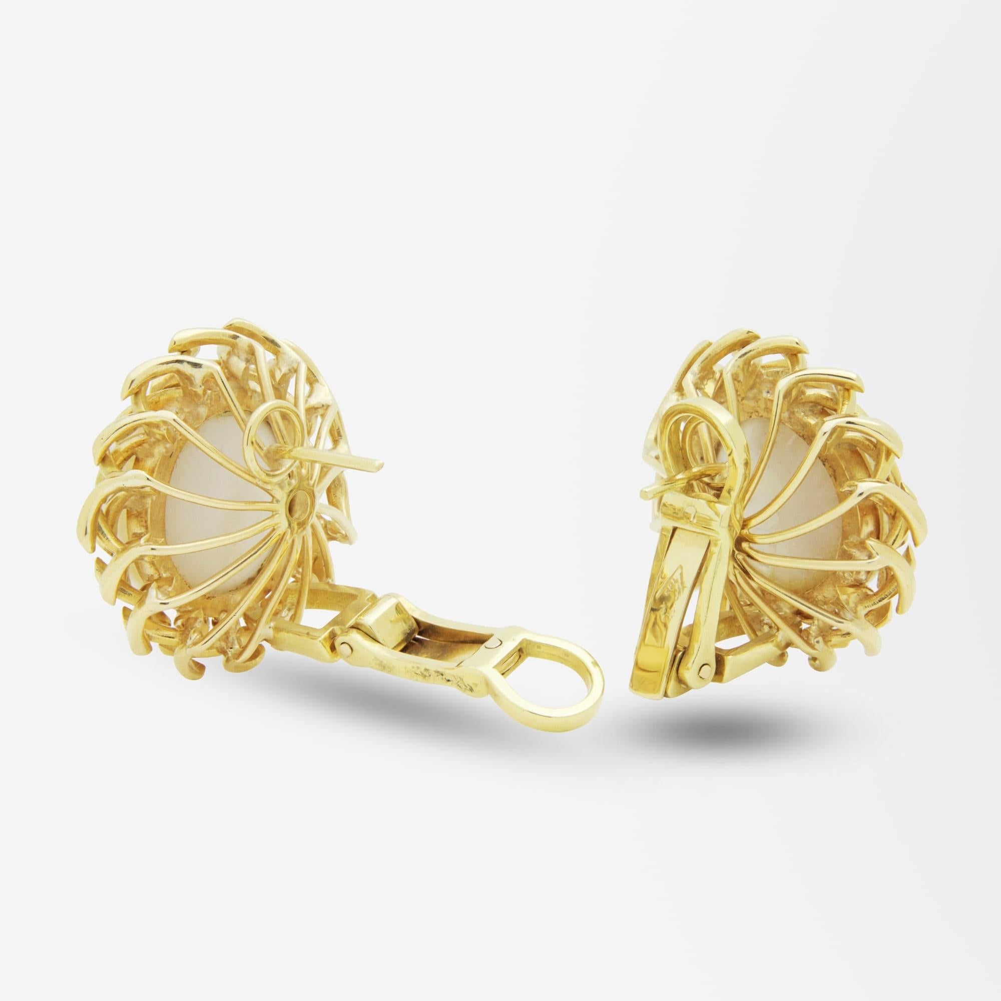Moderne Boucles d'oreilles Mabe en or 18 carats et perles en vente