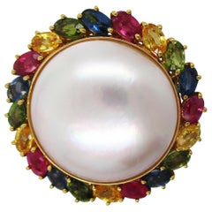 18 Karat Gold Mabe Pearl Rainbow Orient Multi-Color Sapphire Brooch Pin