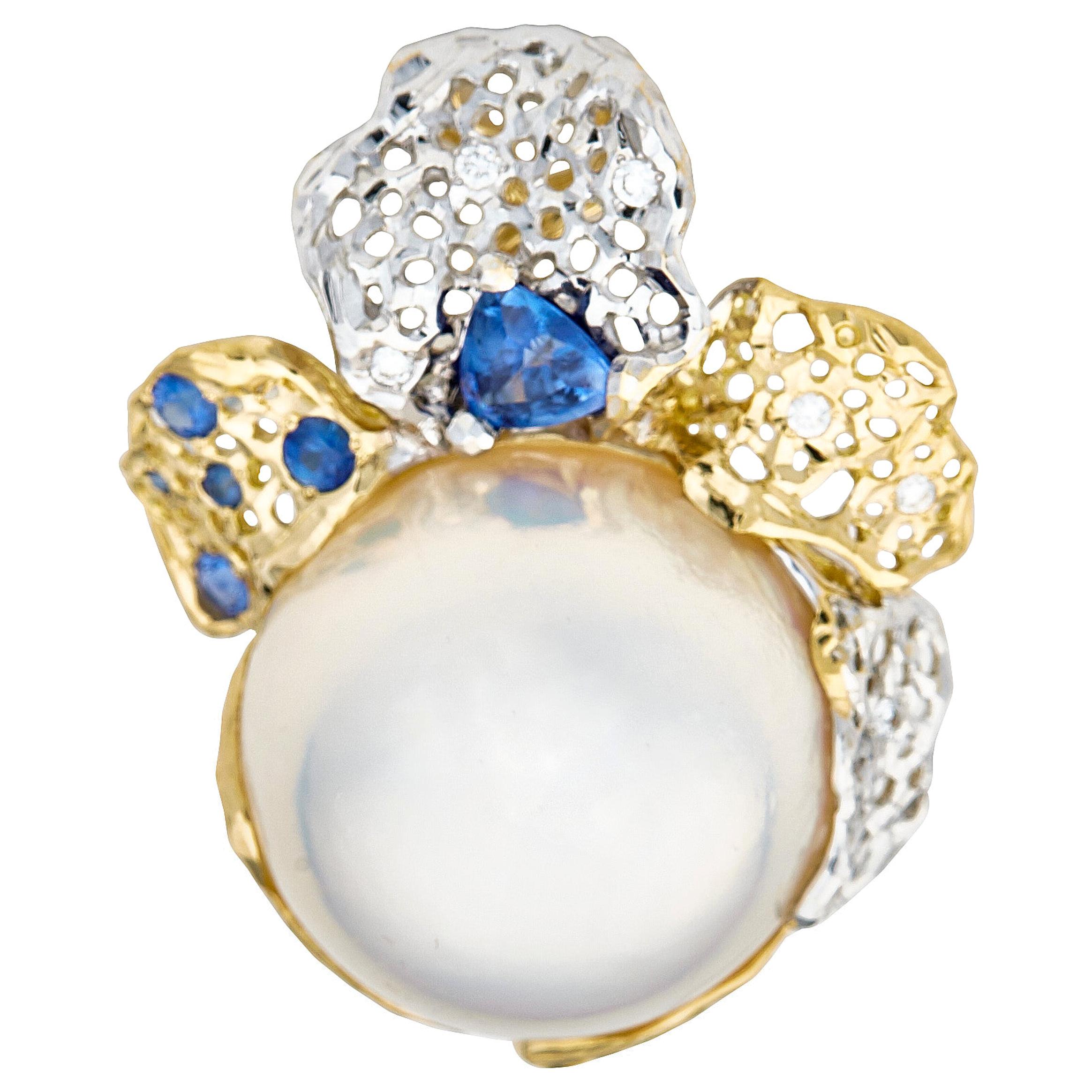18 Karat Gold Mable Pearl and Sapphire Handmade Pendant