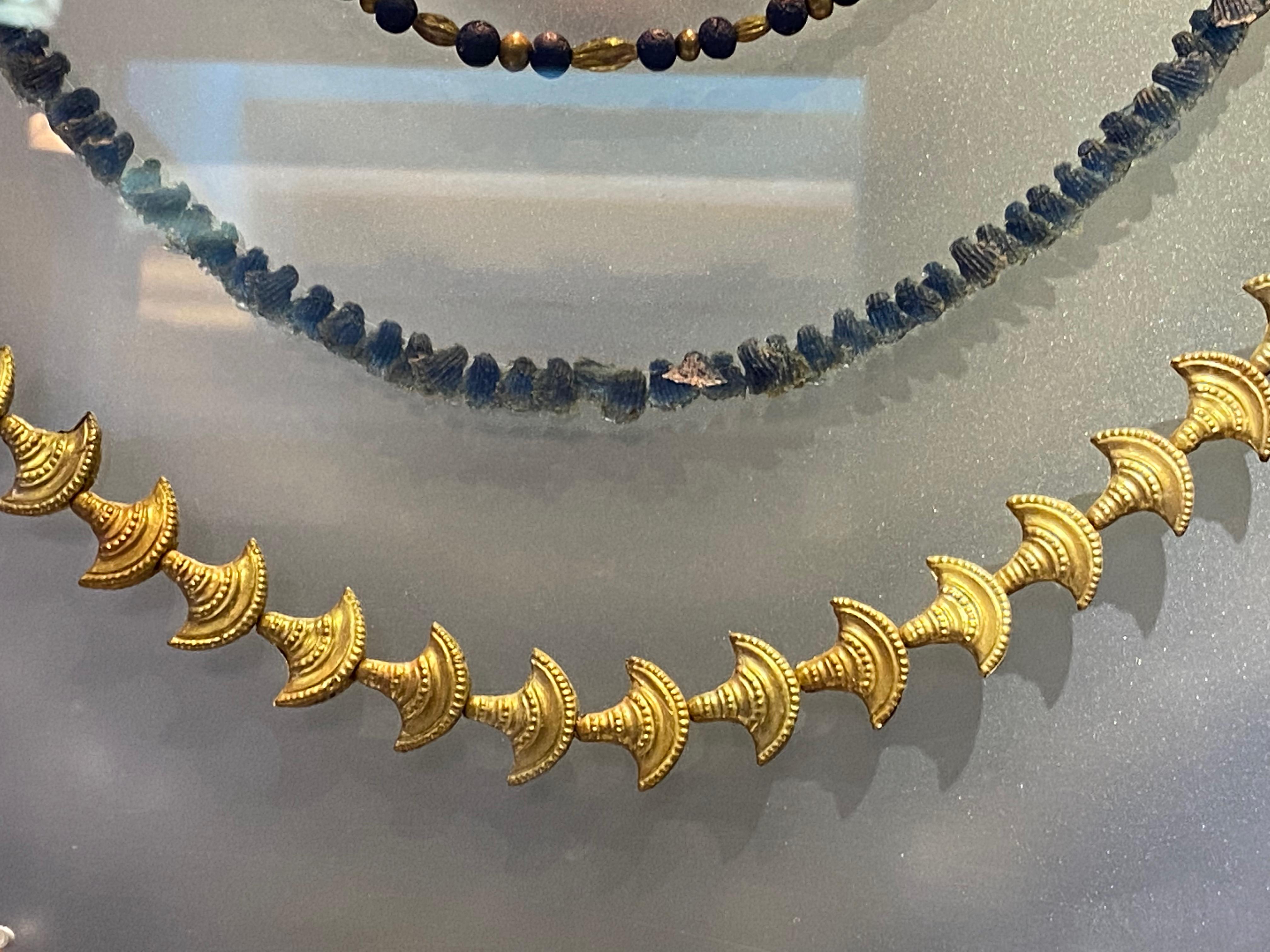 Women's 18 Karat Gold Minoan-Inspired Basket Necklace For Sale