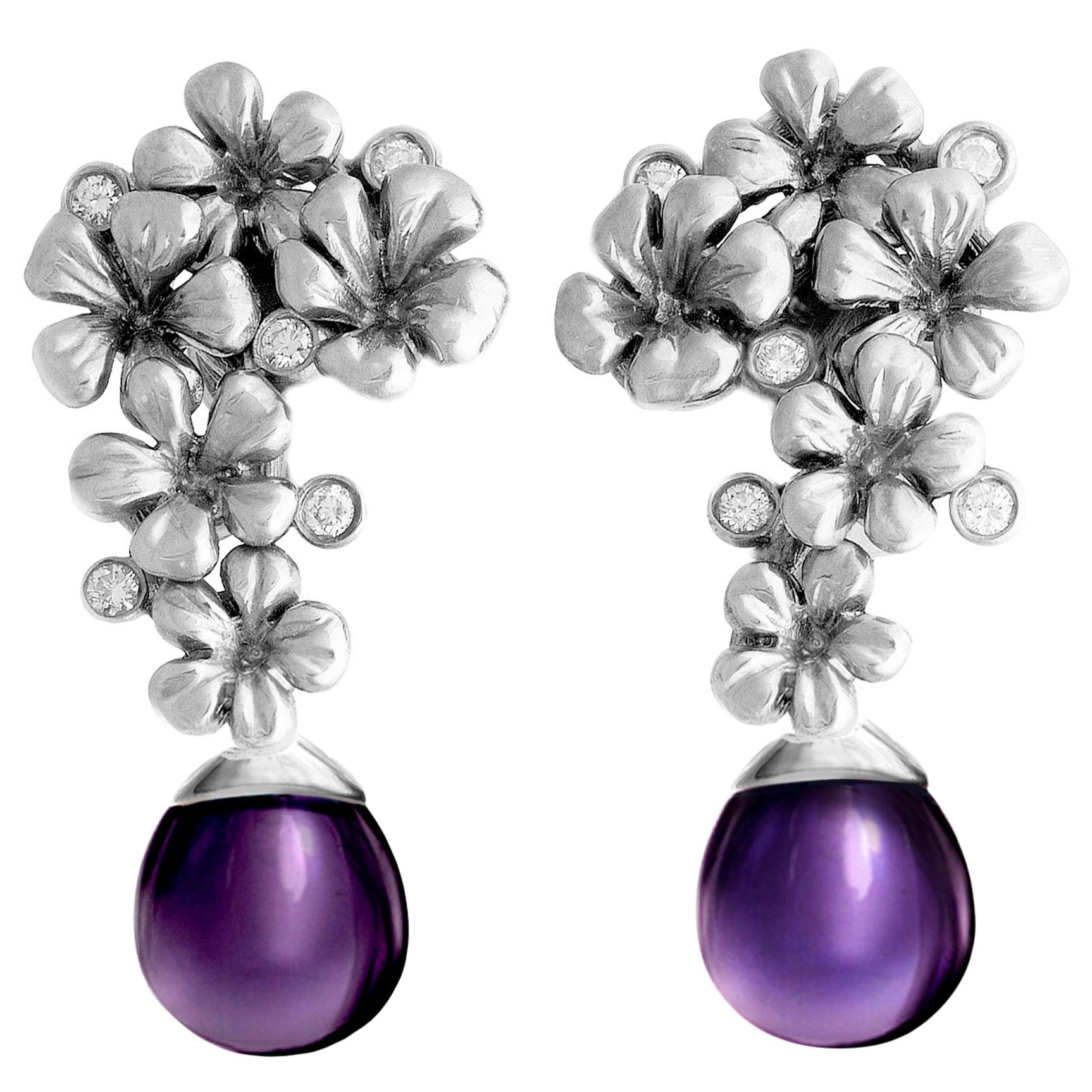 Eighteen Karat Gold Modern Cocktail Earrings with Round Diamonds and Amethysts For Sale