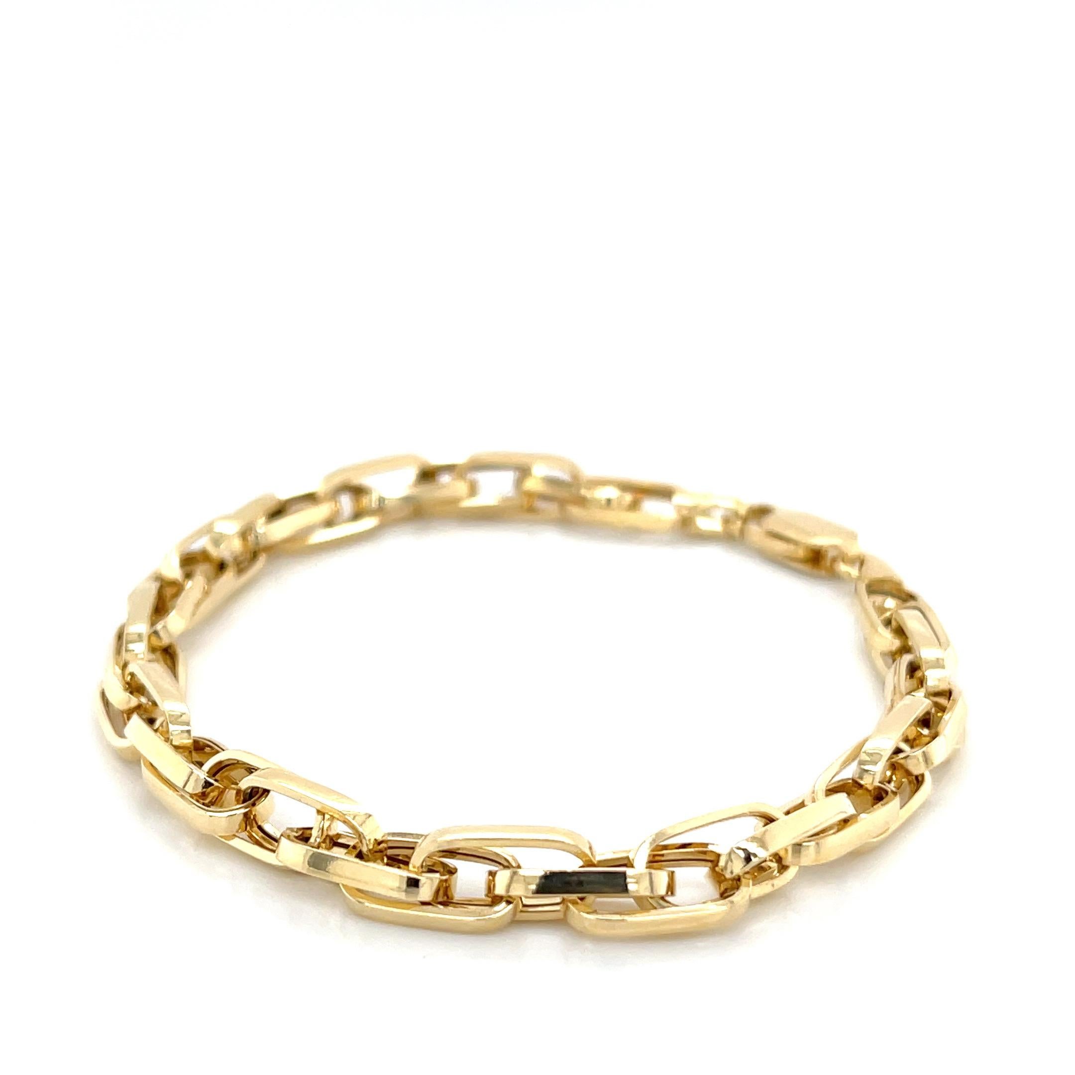 Bracciale moderno a catena con graffetta in oro 18 carati in vendita 2