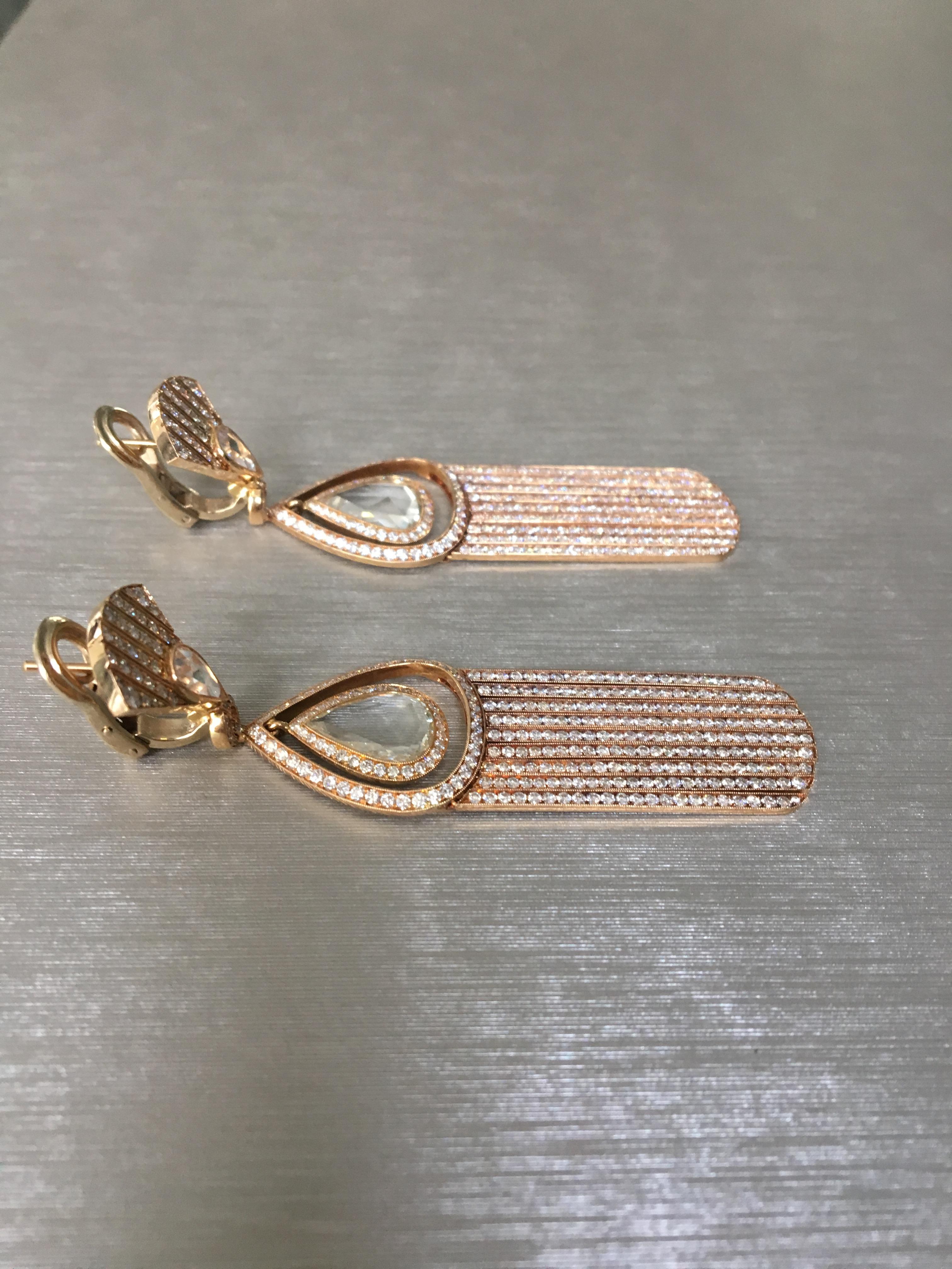 18 Karat Gold Monan 8.24 Carat Diamond Earrings In New Condition In Istanbul, TR