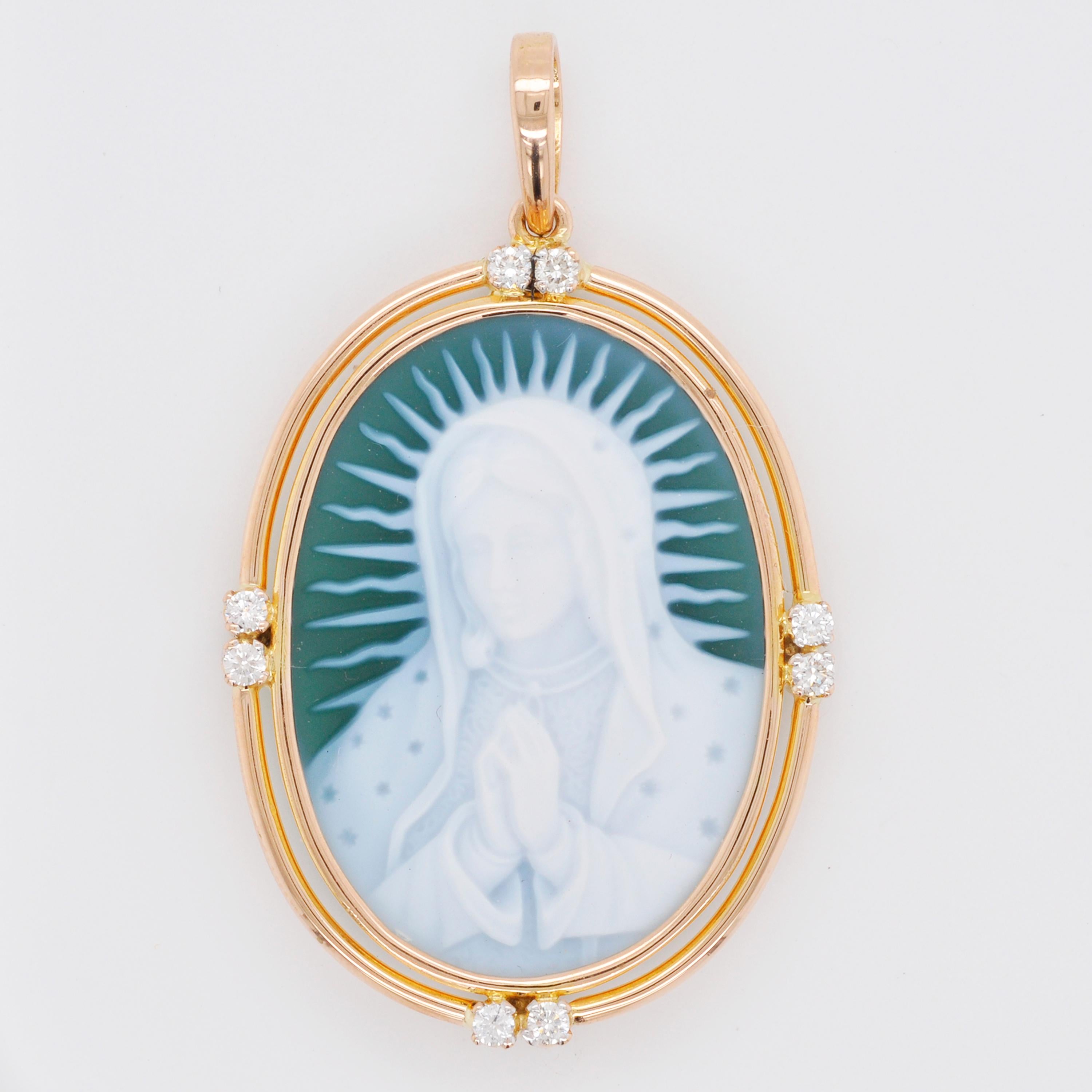 18 karat gold Mother Mary agate carving cameo diamond pendant necklace

This Virgin Mother Mary agate carving cameo pendant set in a simple 18 karat (18K) yellow gold collet, with a double gold rim accentuated by a pair of diamonds on all four