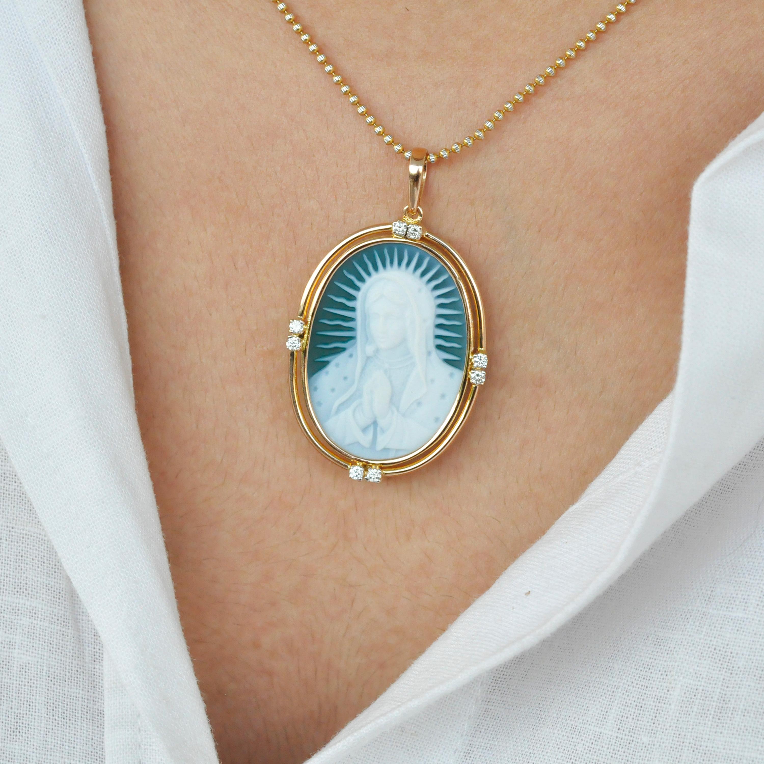 Oval Cut 18 Karat Gold Mother Mary Agate Carving Cameo Diamond Pendant Necklace For Sale